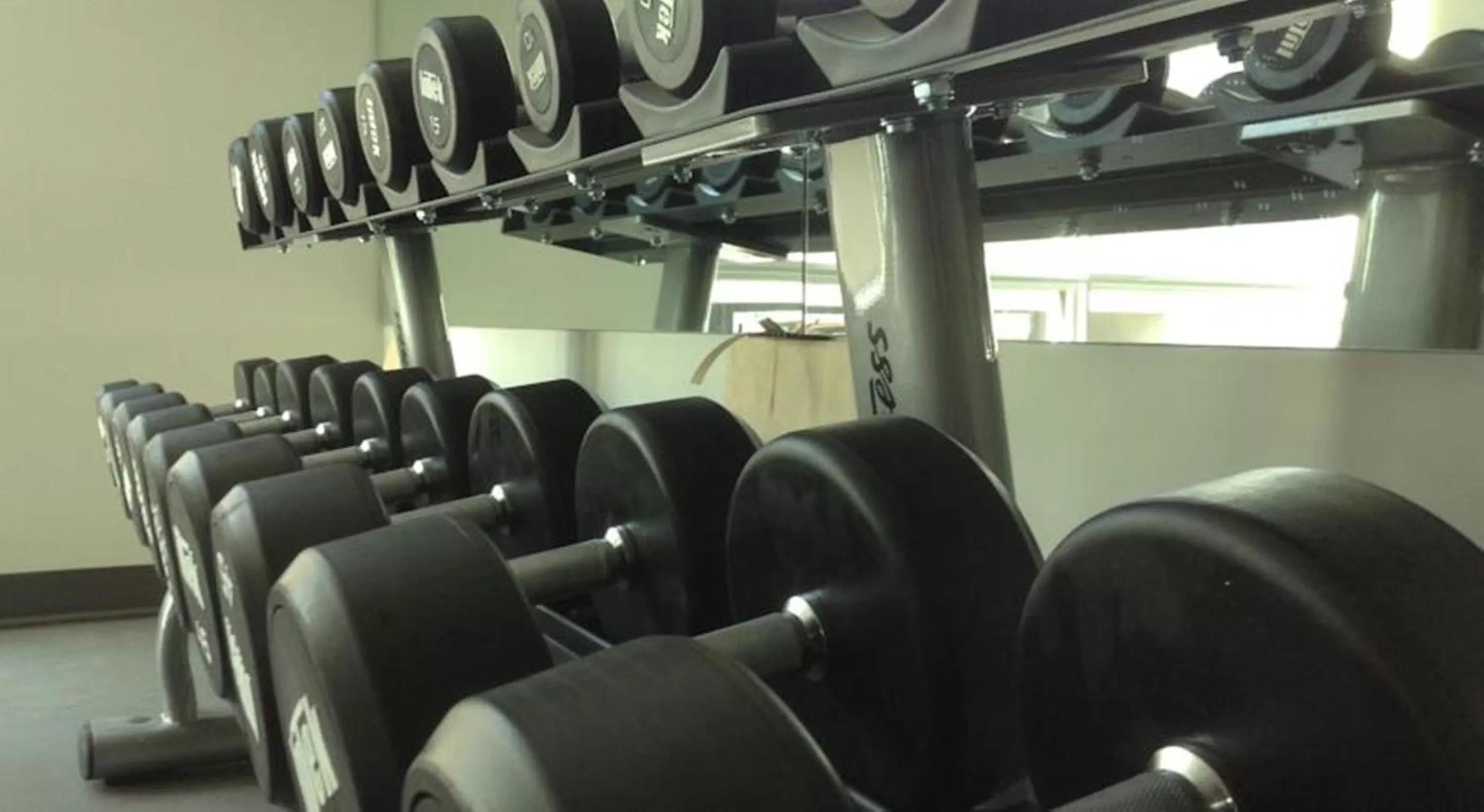 Fitness centre/facilities in The Grand Winnipeg Airport Hotel by Lakeview