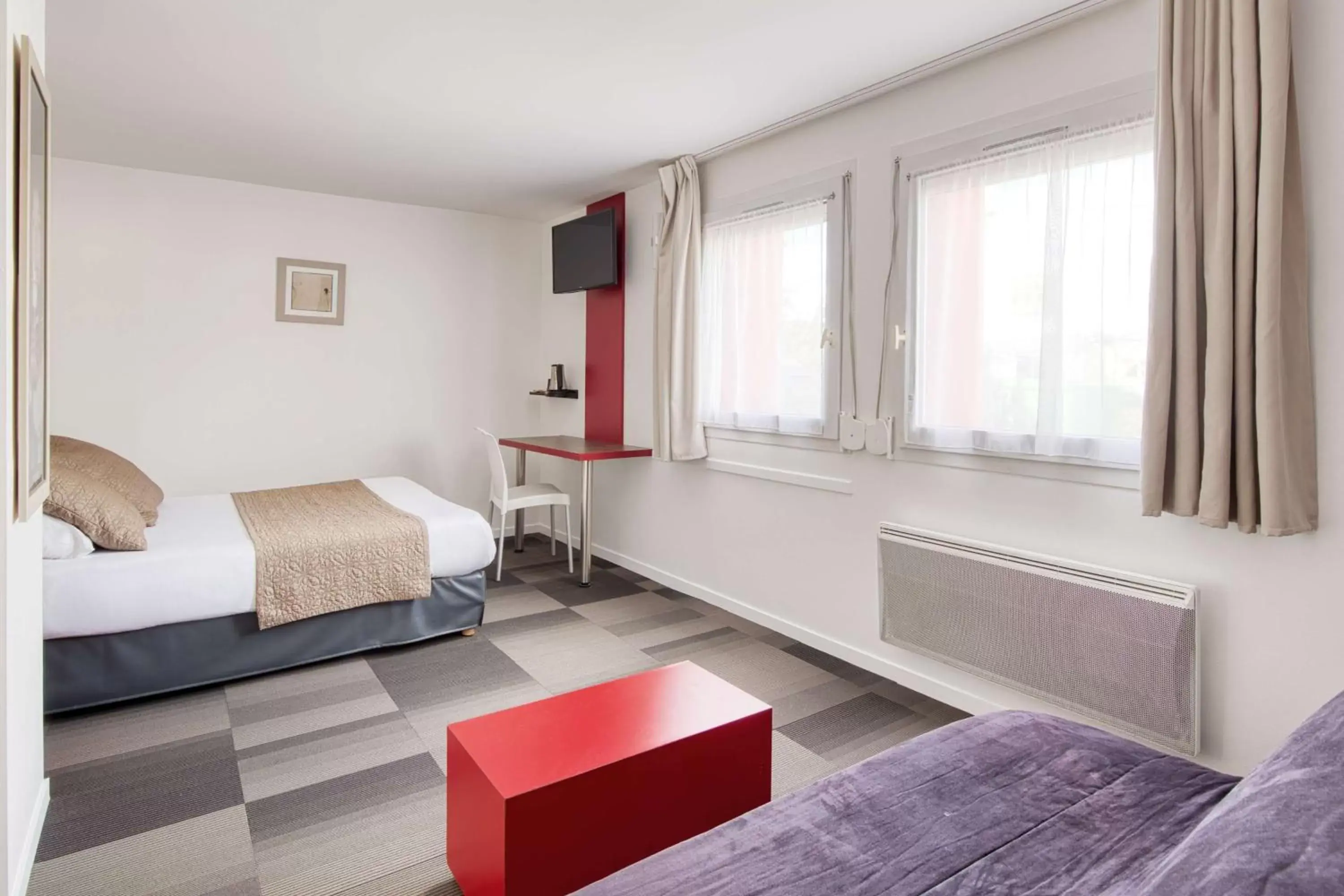 Bed in Sure Hotel by Best Western Nantes Saint-Herblain