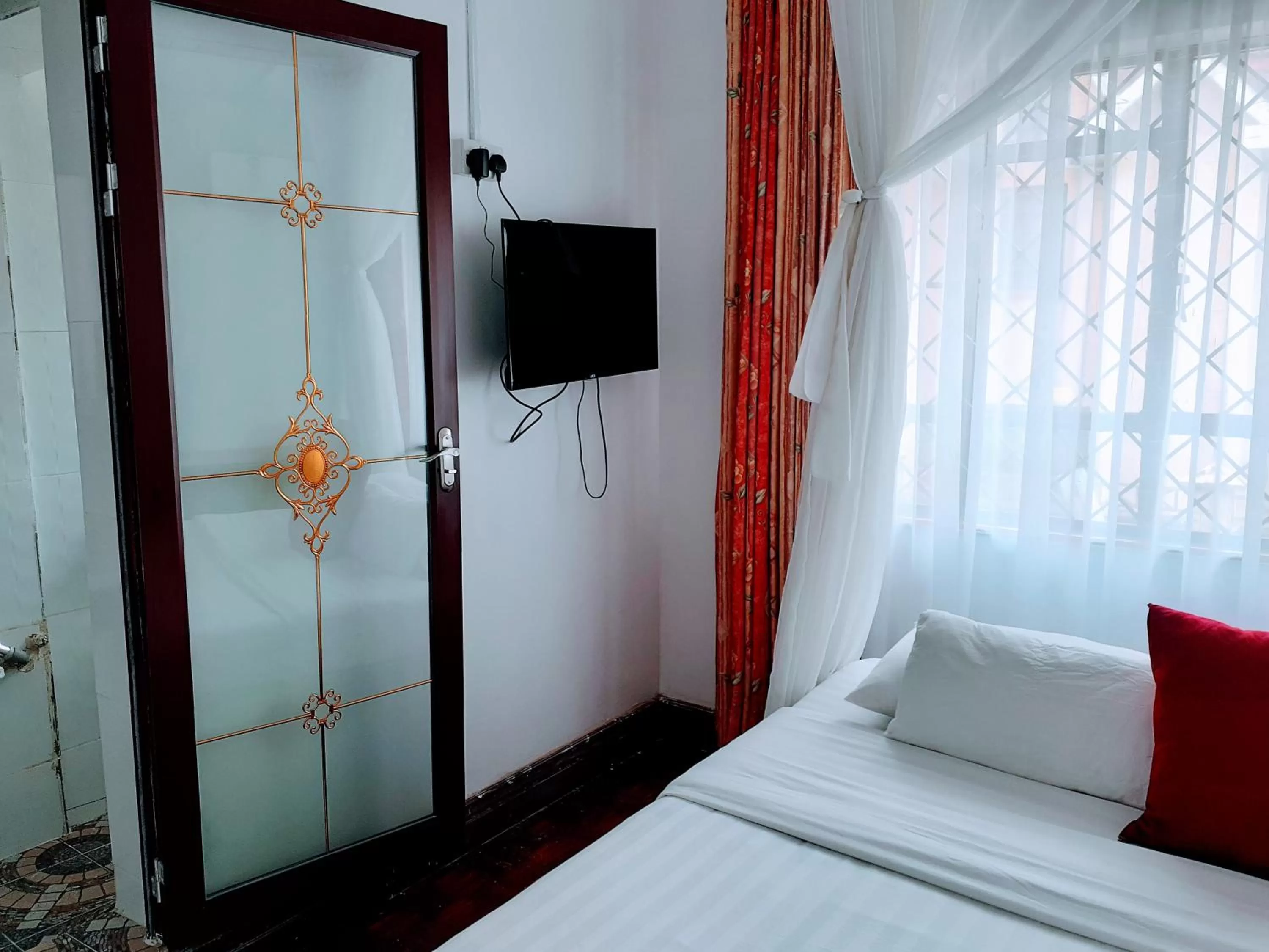 TV and multimedia, Bed in Annodas Homes Milimani Kisumu