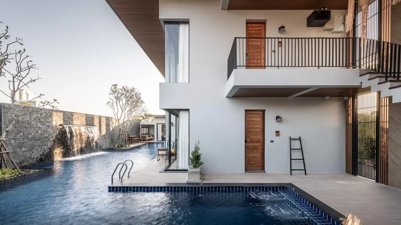 Swimming Pool in Vann Hua Hin Resort