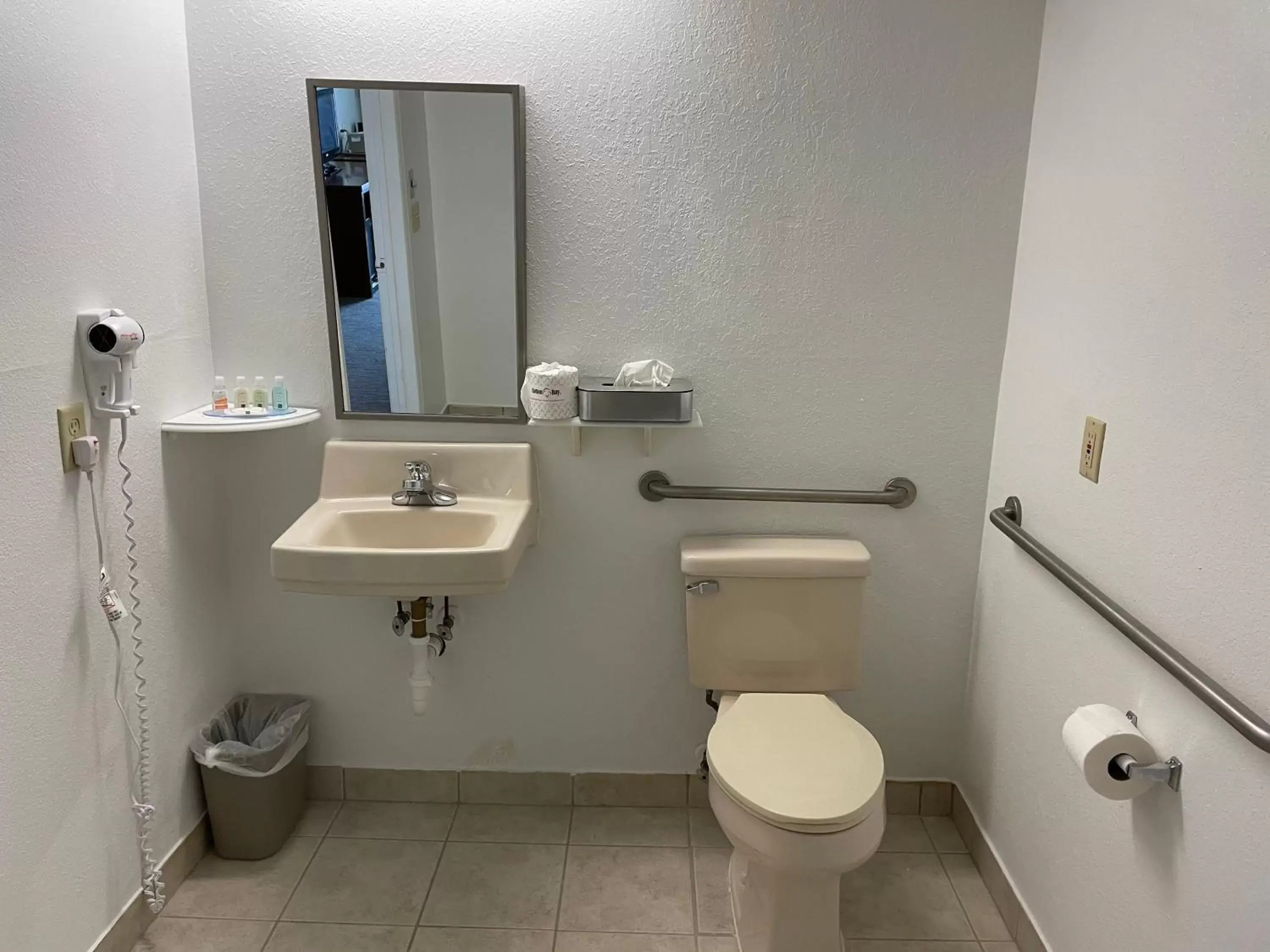 Bathroom in Quality Inn & Suites Georgetown - Seaford