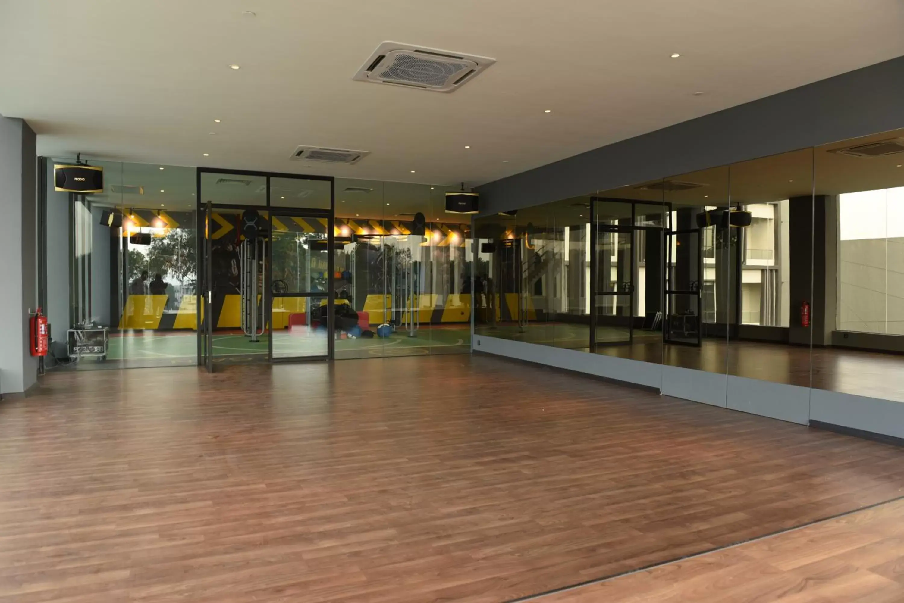 Fitness centre/facilities in Vangohh Eminent Hotel & Spa Fitness centre/facilities in Vangohh Eminent Hotel & Spa