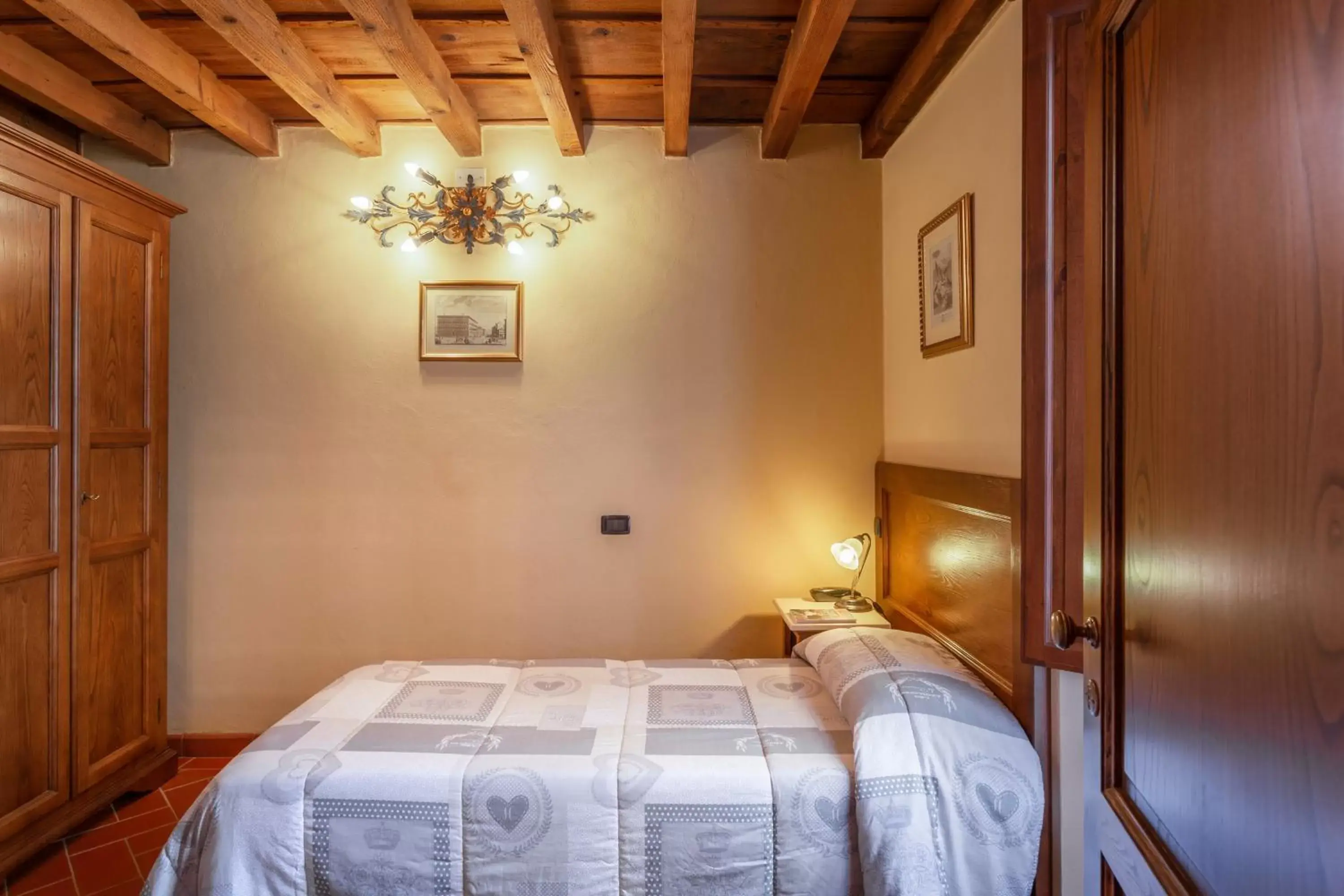 Bedroom, Bed in Palazzo Graziani