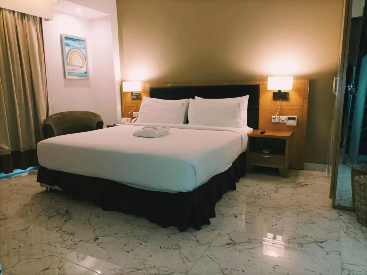 Photo of the whole room in Holiday Inn Dar Es Salaam by IHG