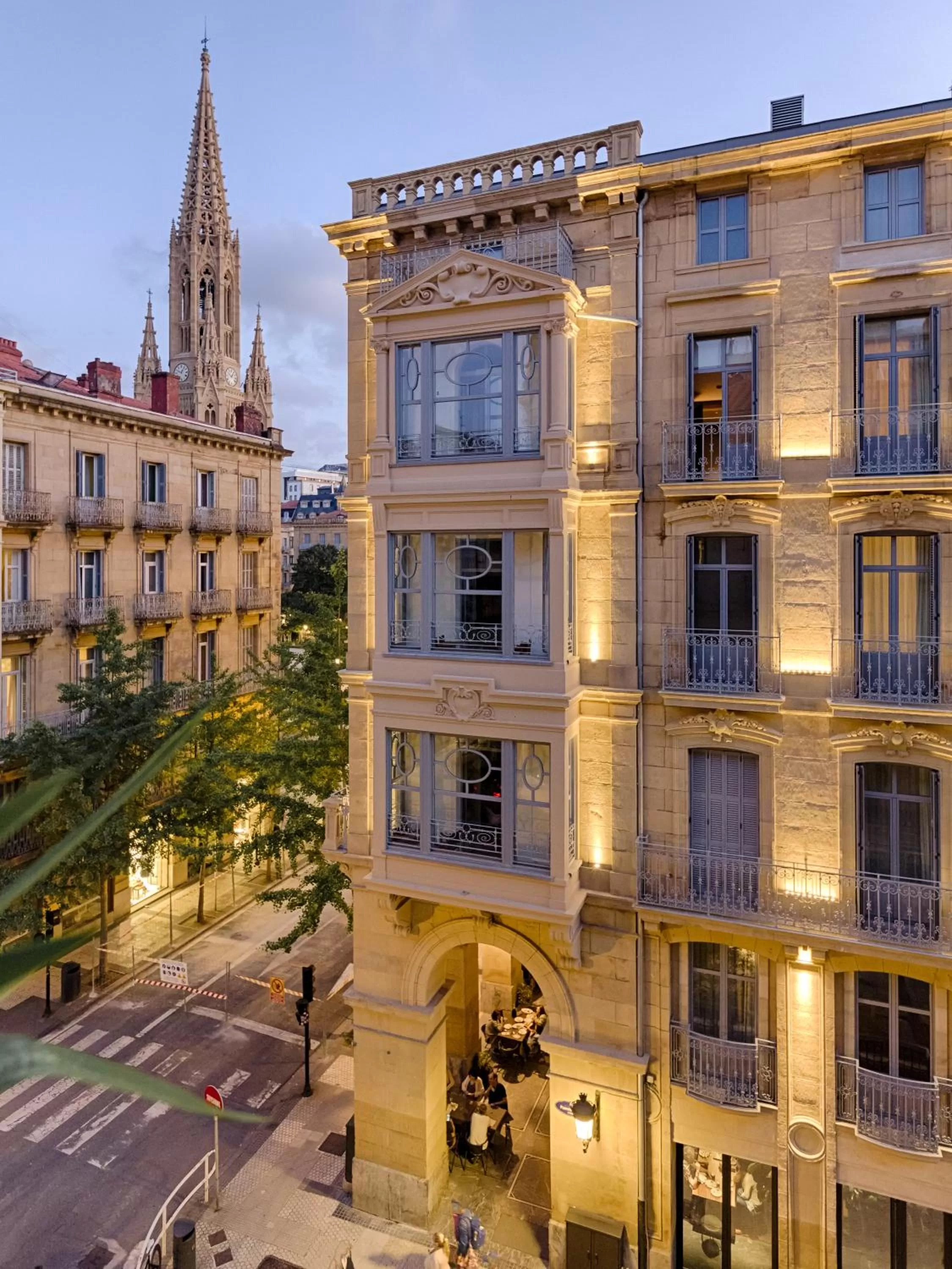 Property building in Hotel Arbaso