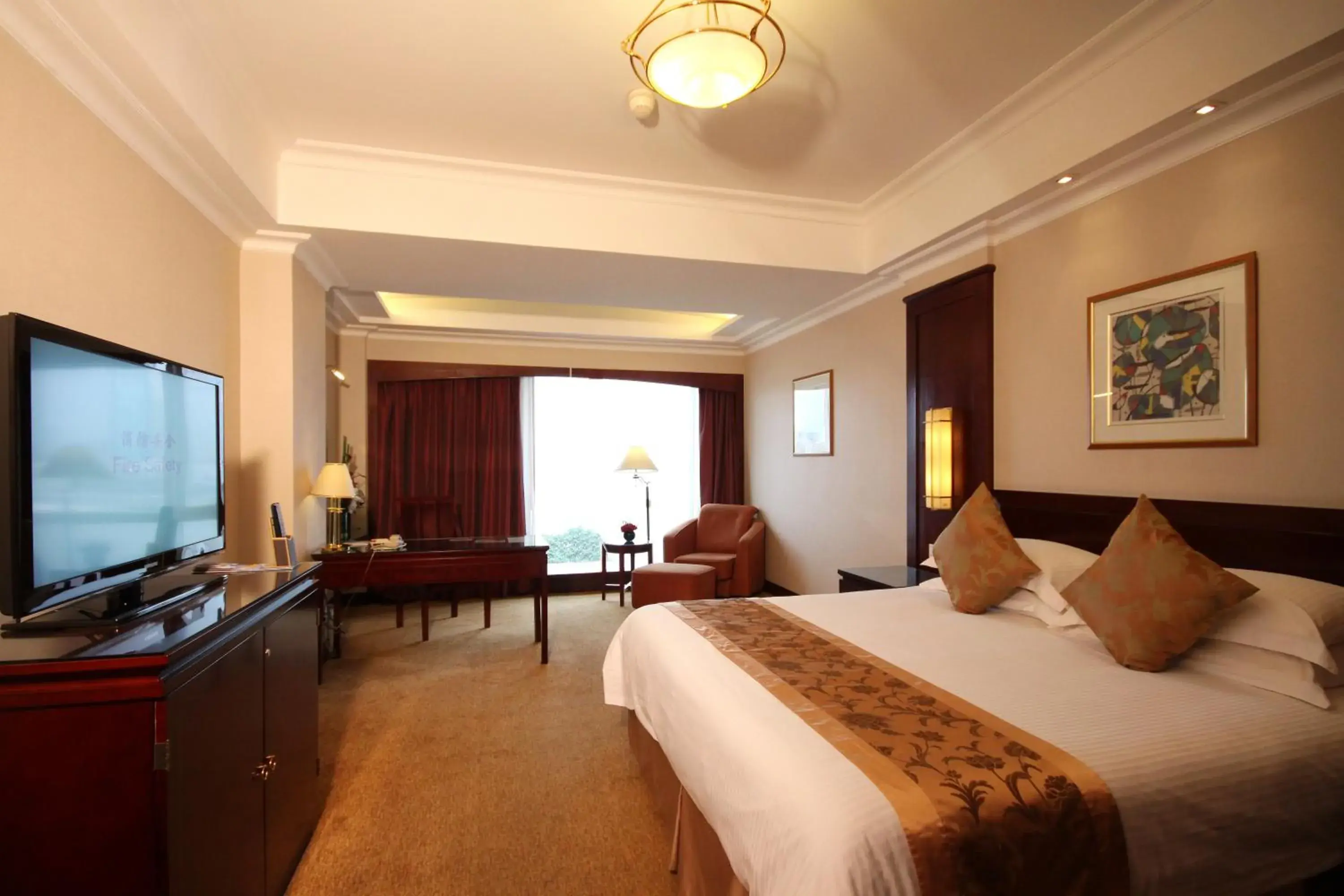 Day, Bed in Oriental Riverside Bund View Hotel (Shanghai International Convention Center)