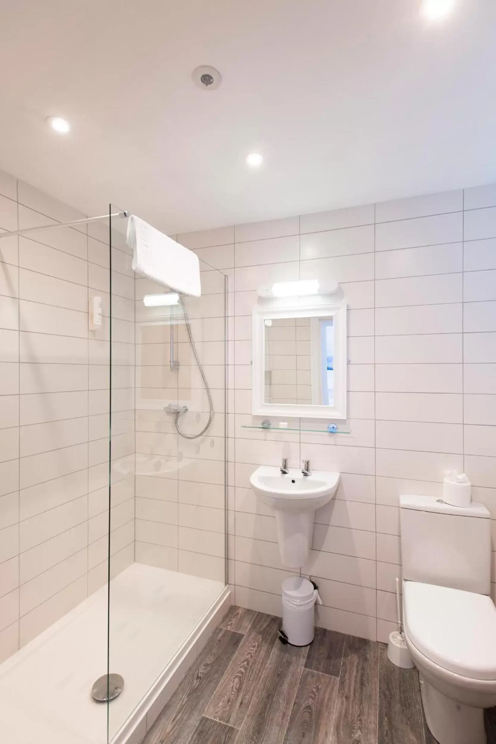 Shower, Bathroom in Tregenna Castle Resort