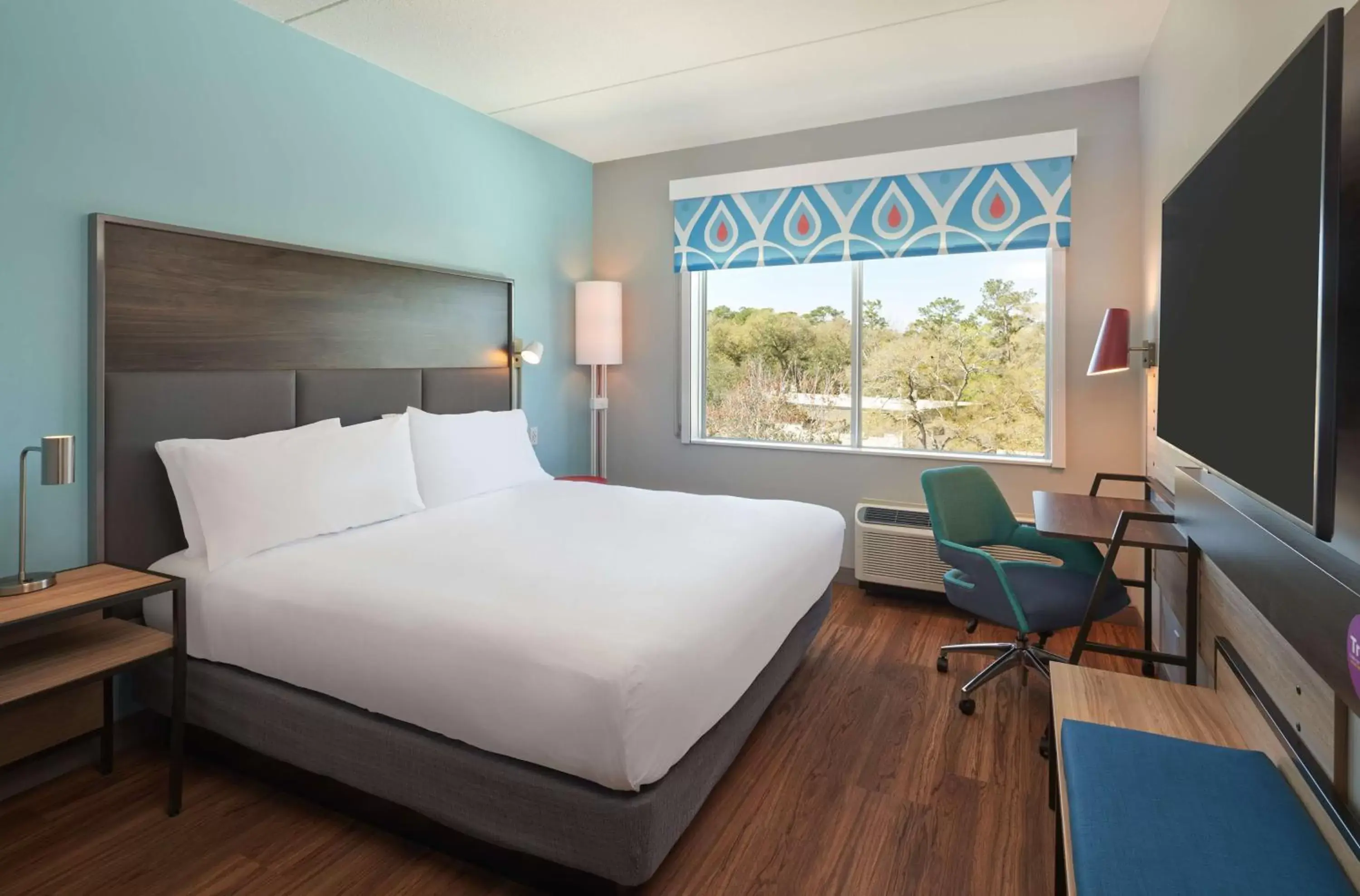 Bedroom in Tru By Hilton Jacksonville South Mandarin, Fl