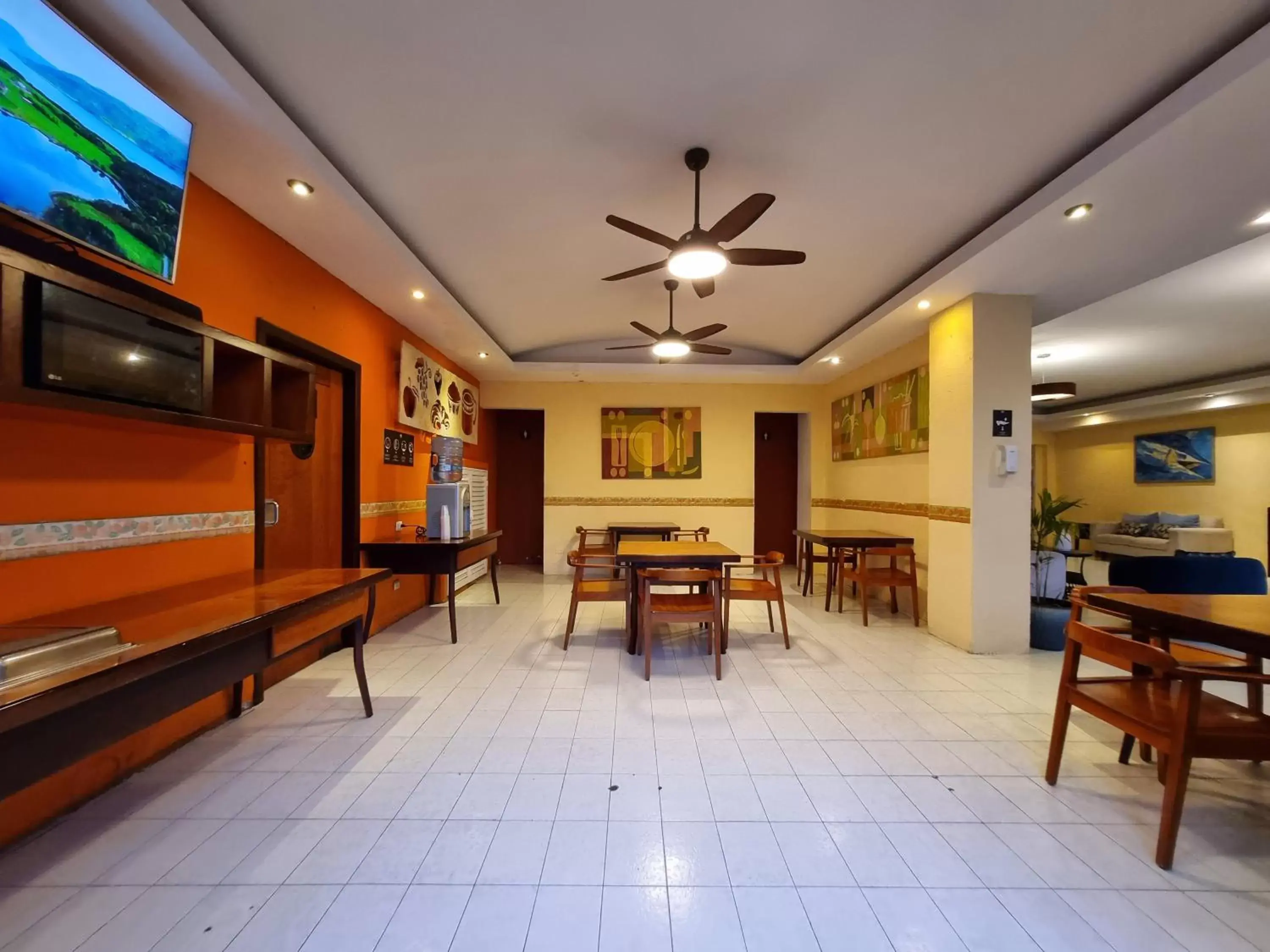 Dining area in Hotel Plaza Cozumel