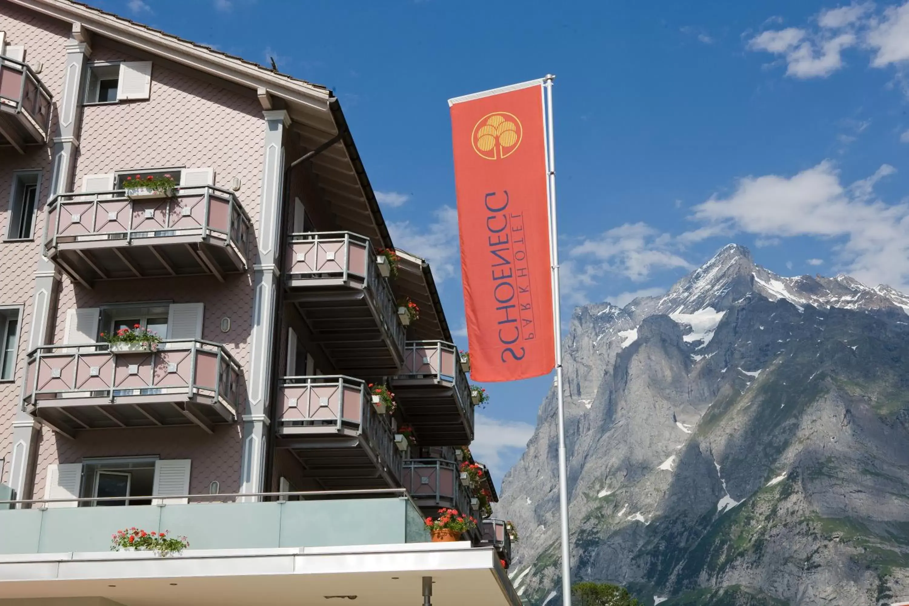 Facade/entrance, Property Building in Parkhotel Schoenegg