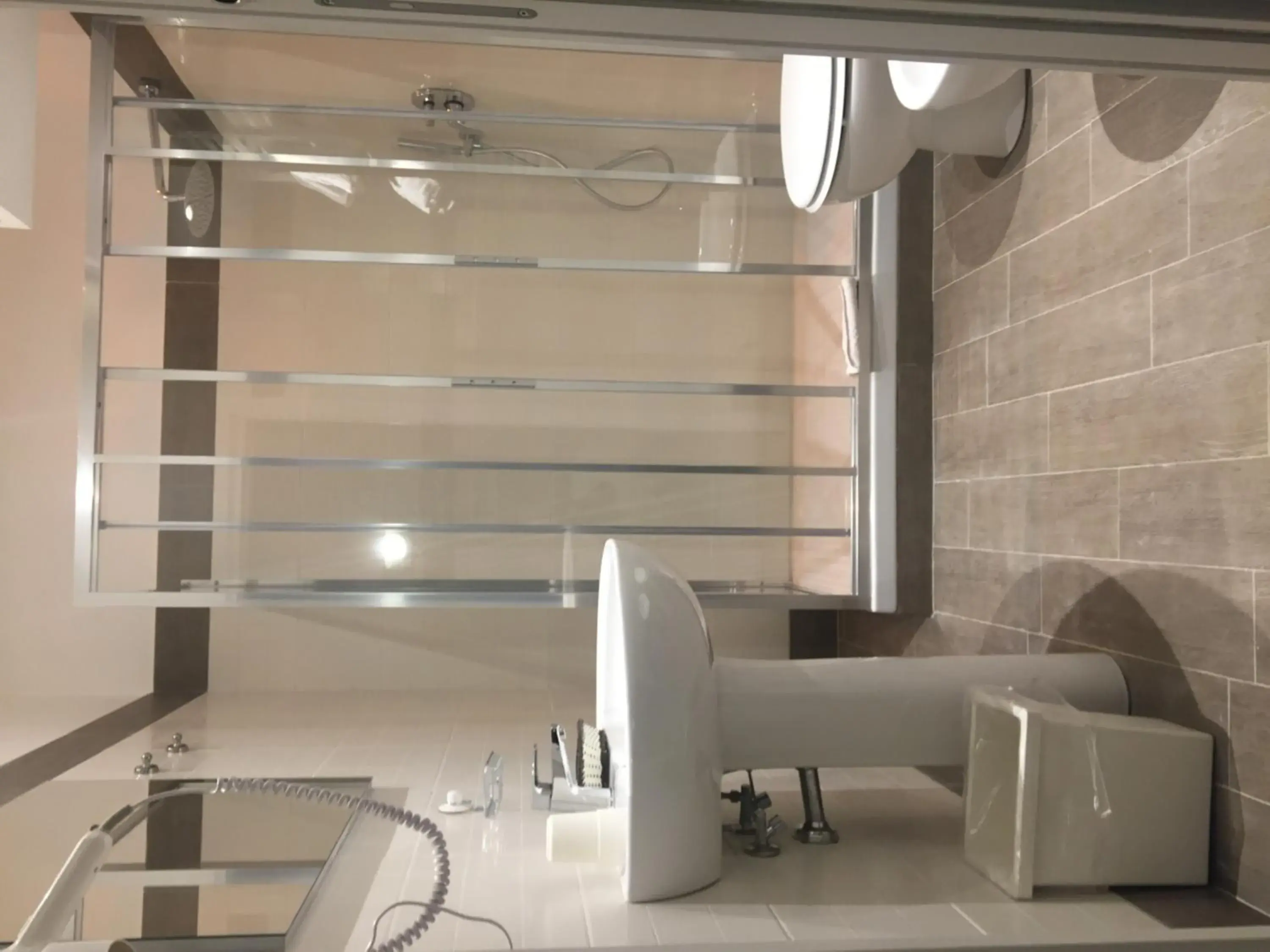 Shower, Bathroom in Top Floor Navona