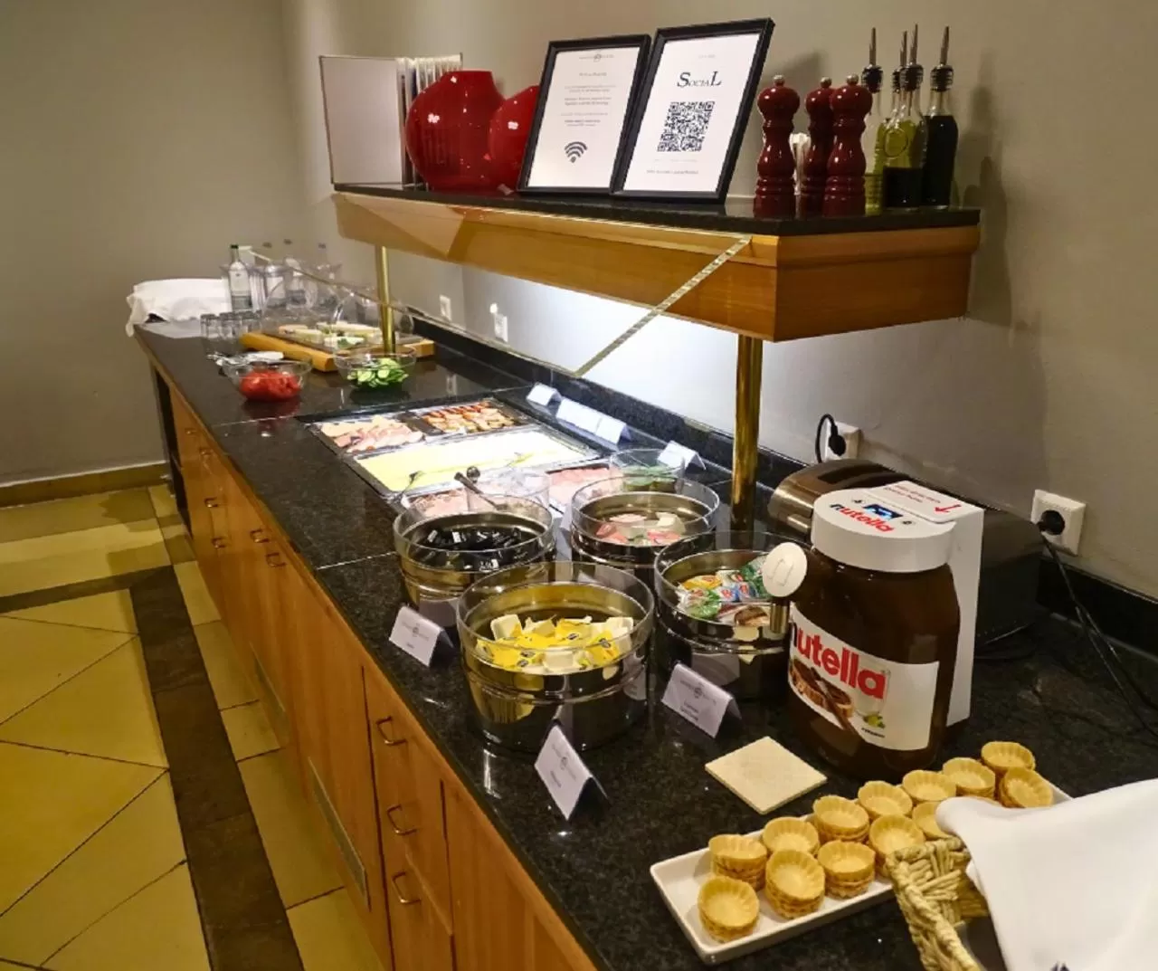 Breakfast in Hotel Kaiserin Augusta