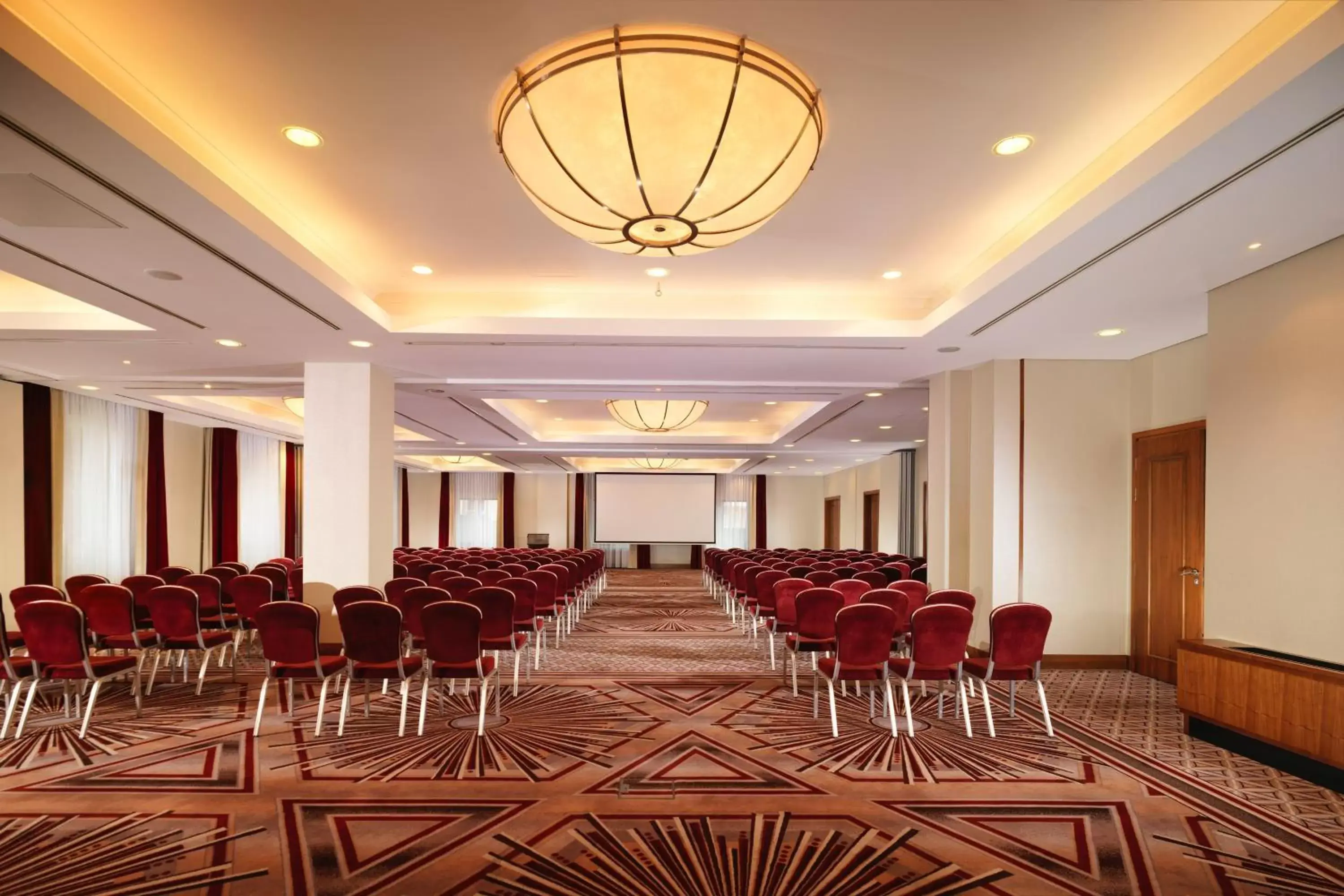 Meeting/conference room in Sheraton Grand Krakow