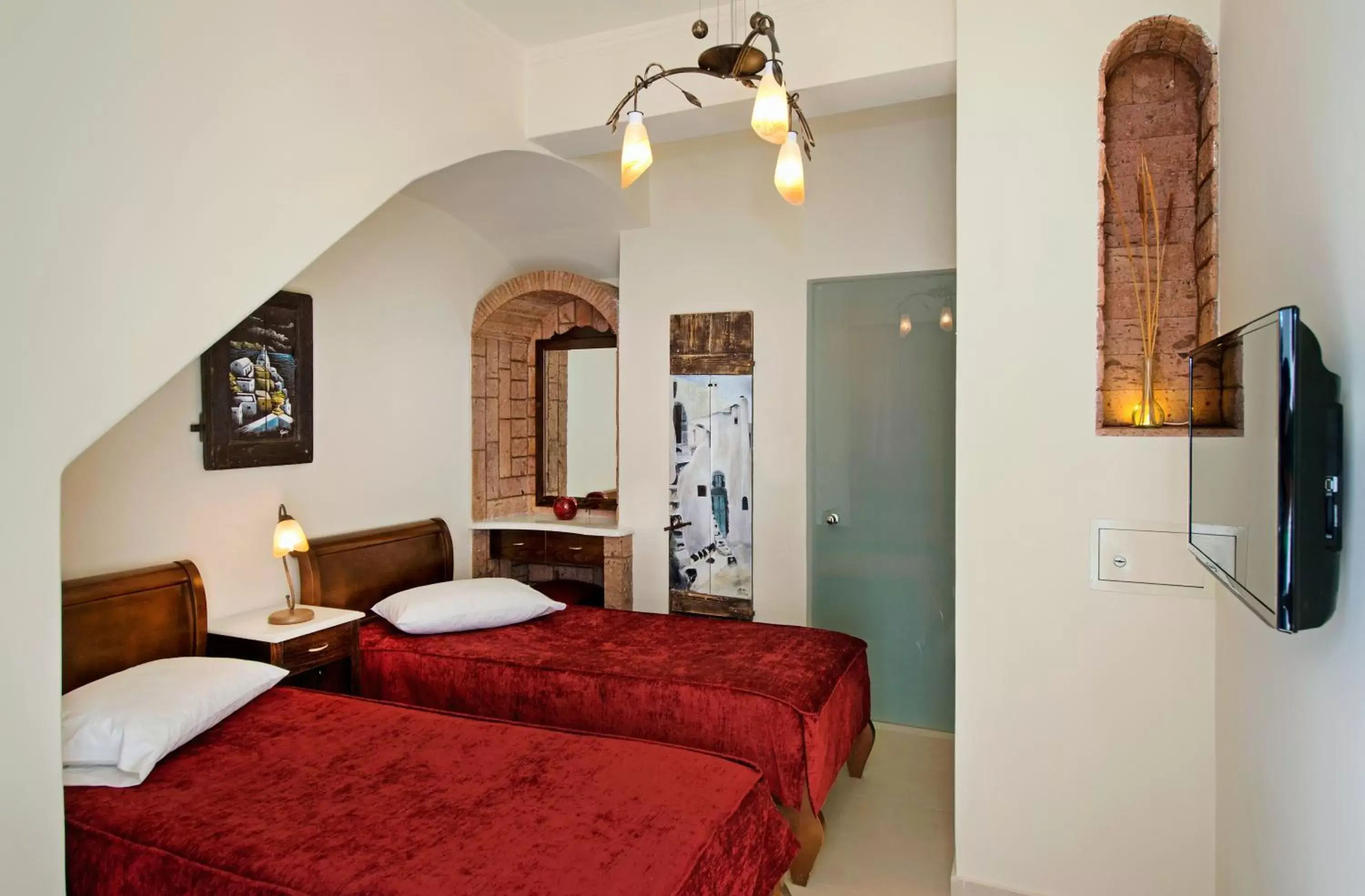 Photo of the whole room, Bed in Galatia Villas
