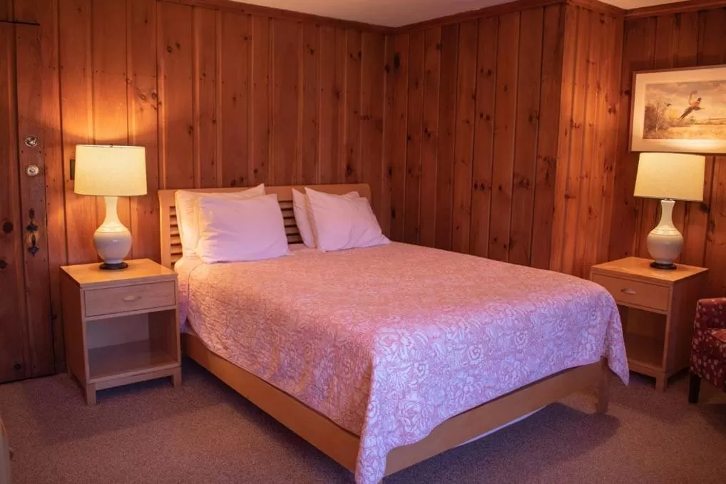 Bedroom, Bed in Franconia Inn
