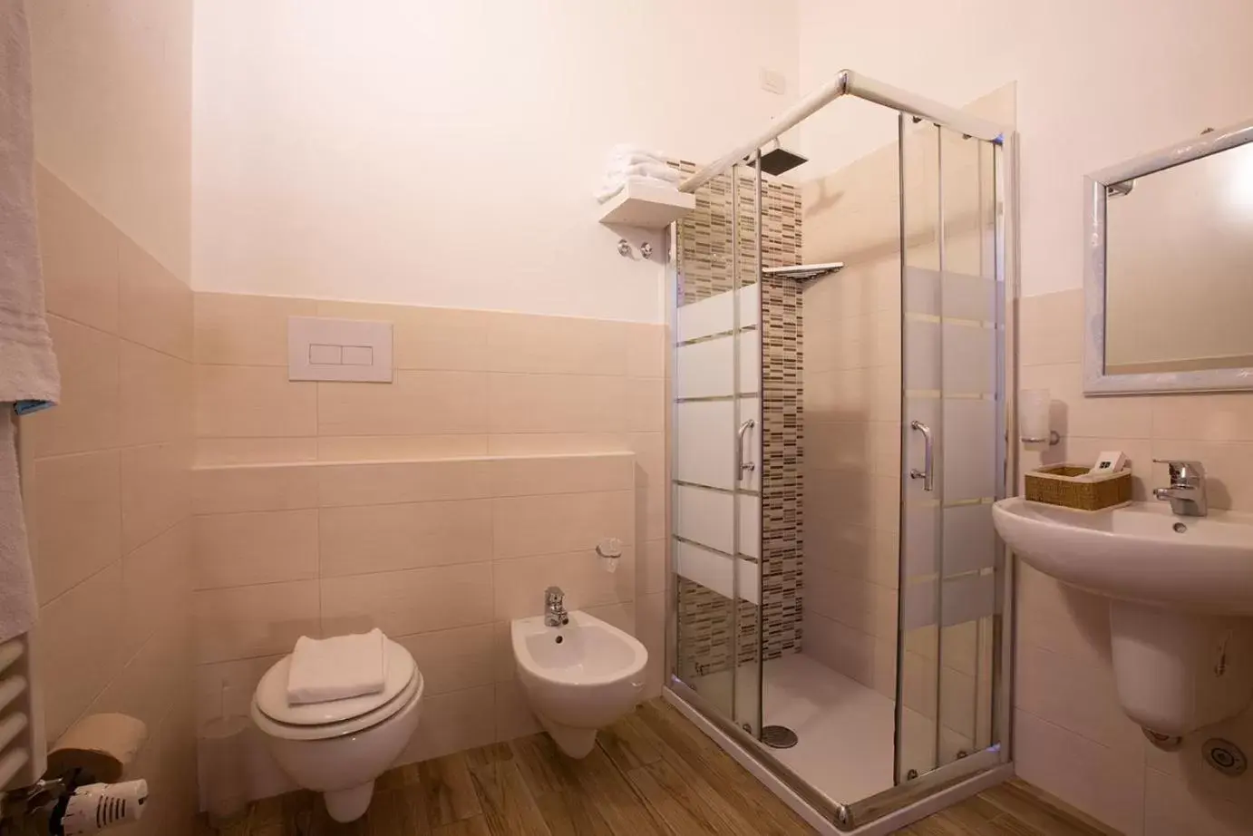 Standard Quadruple Room - Annex in La Bergamina Hotel & Restaurant Standard Quadruple Room - Annex in La Bergamina Hotel & Restaurant