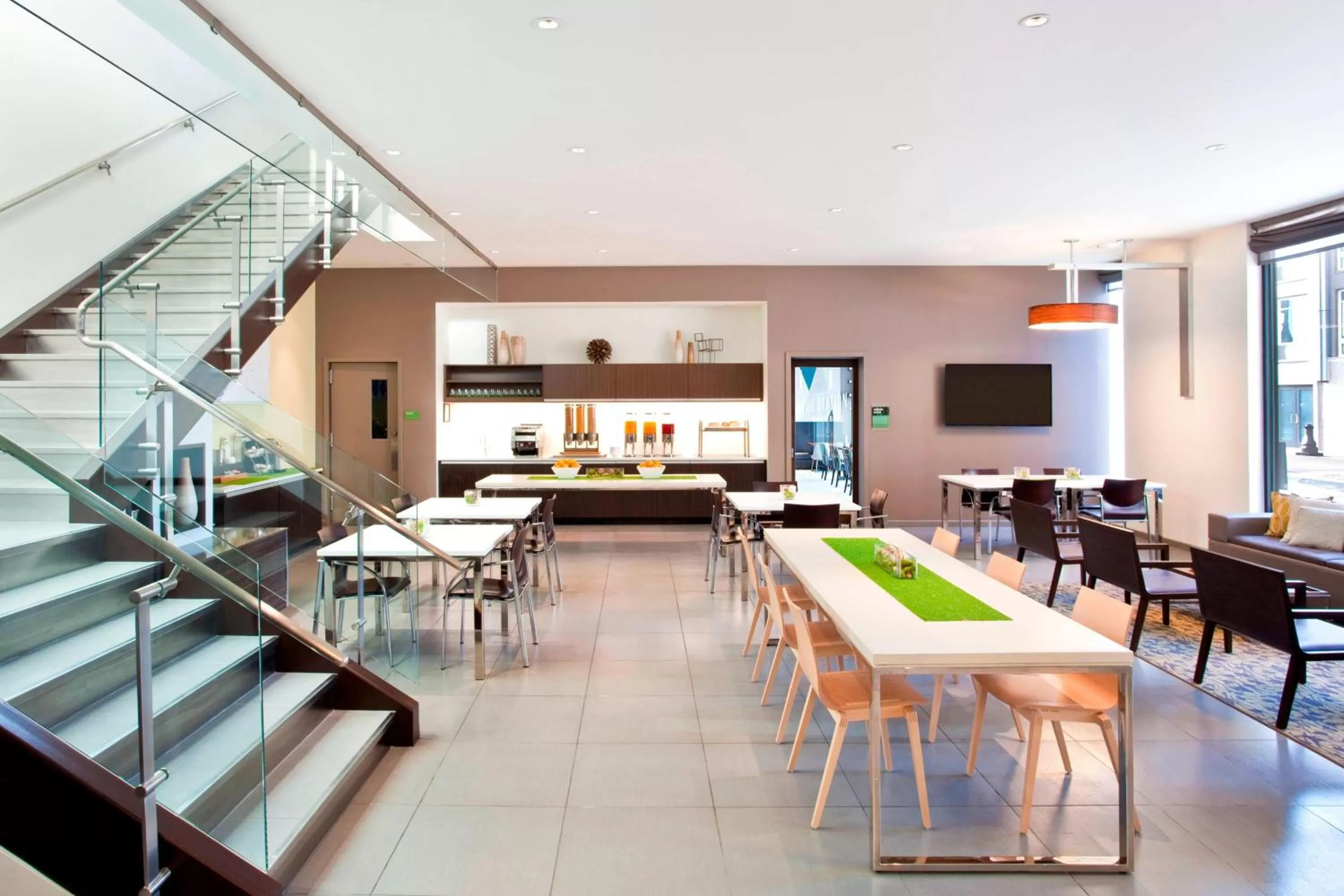 Breakfast in Element Harrison-Newark