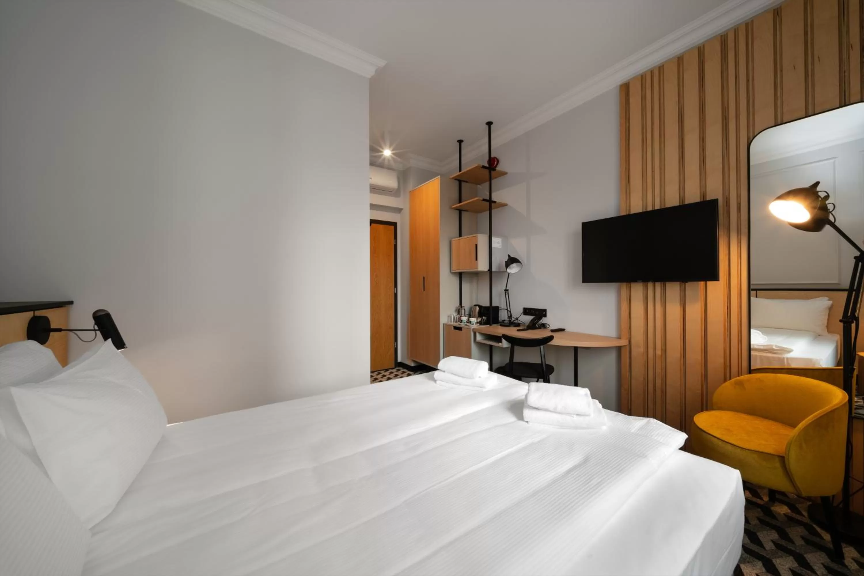 Bed in Hotel Tulip Residences Warsaw Targowa