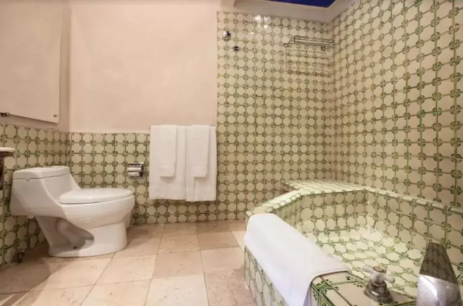 Bathroom in Orchidelirium Casa Hotel & Salud Estética