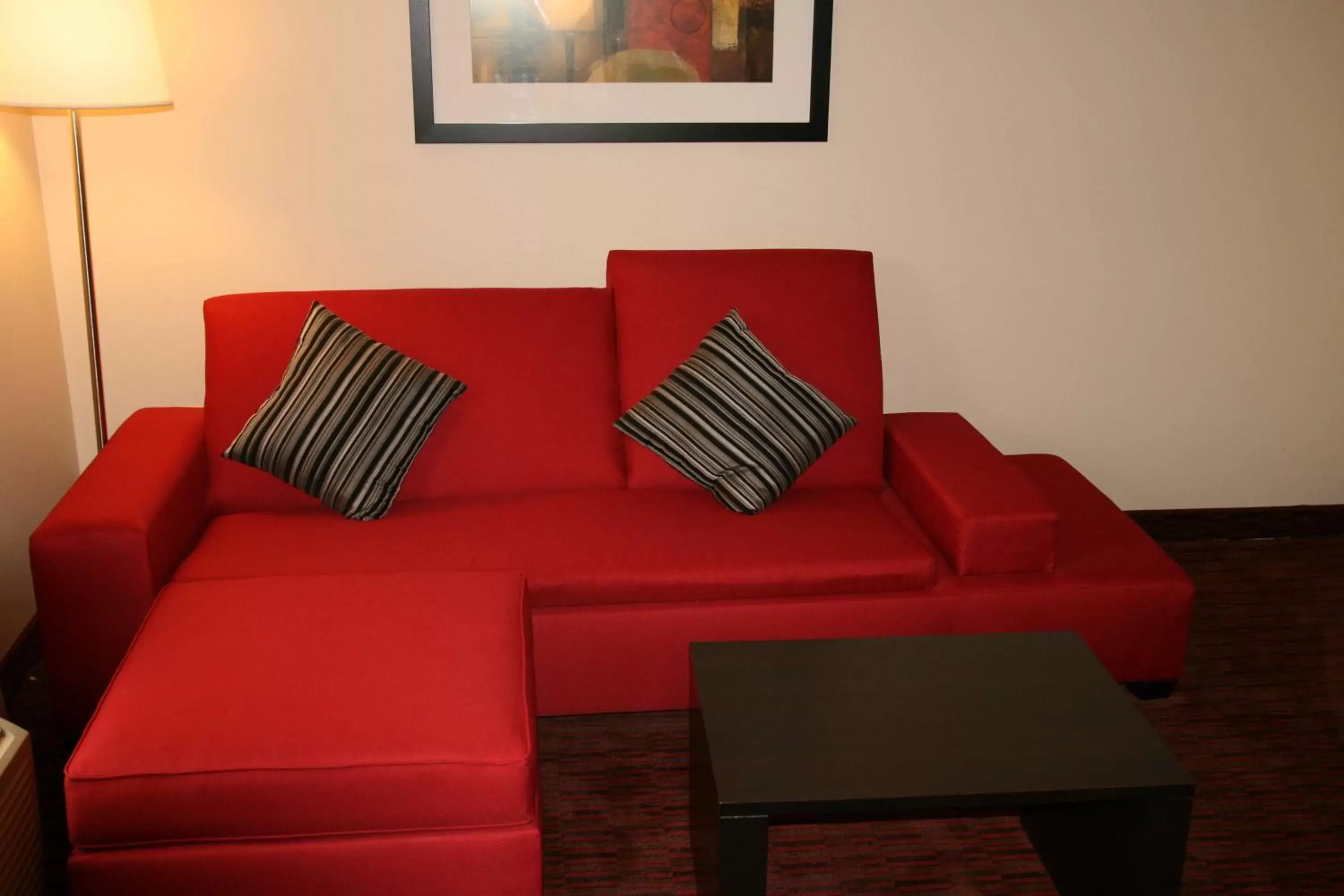 Living room, Seating Area in Hampton Inn & Suites Lebanon