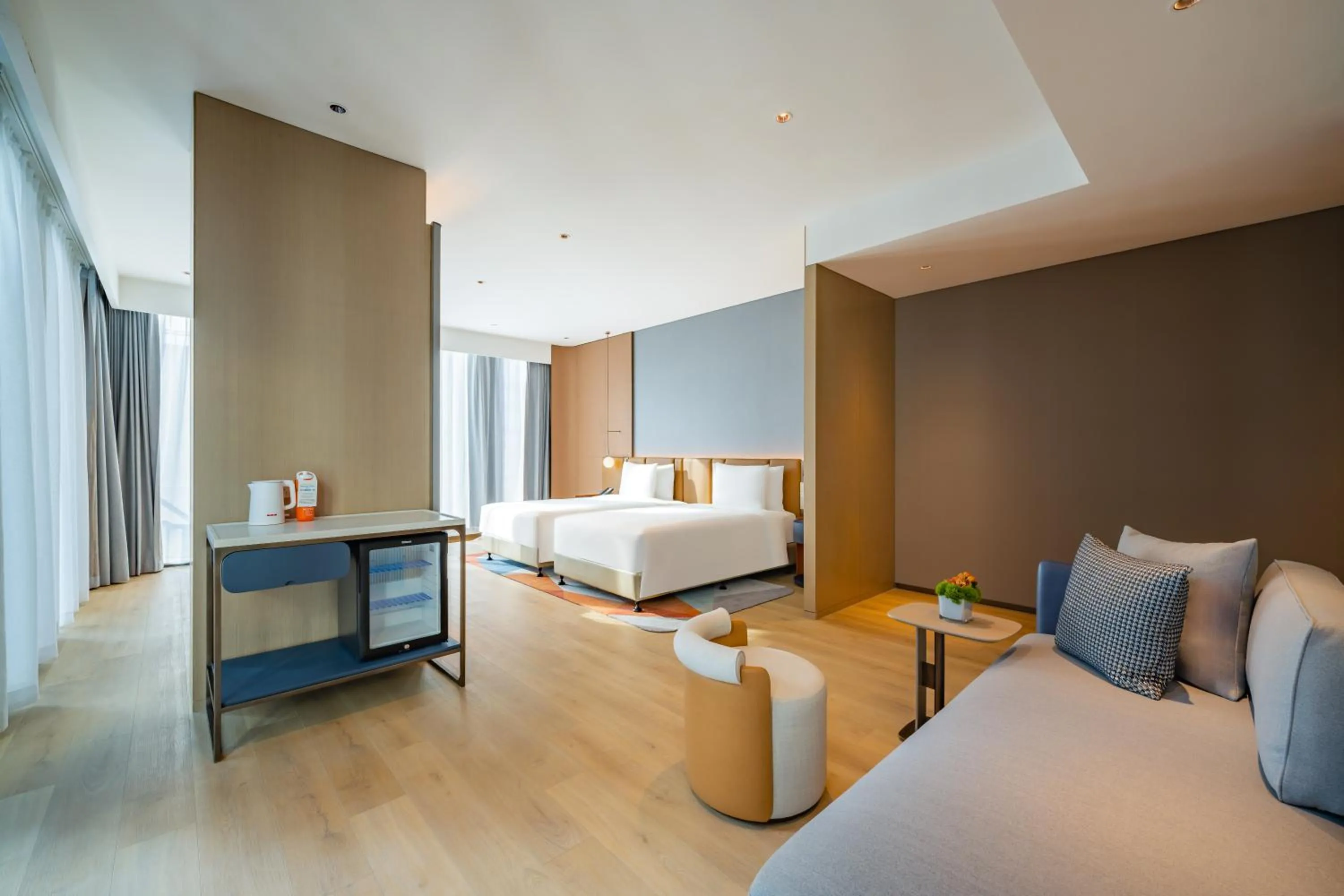 Bed in EVEN Hotels Shanghai Expo by IHG