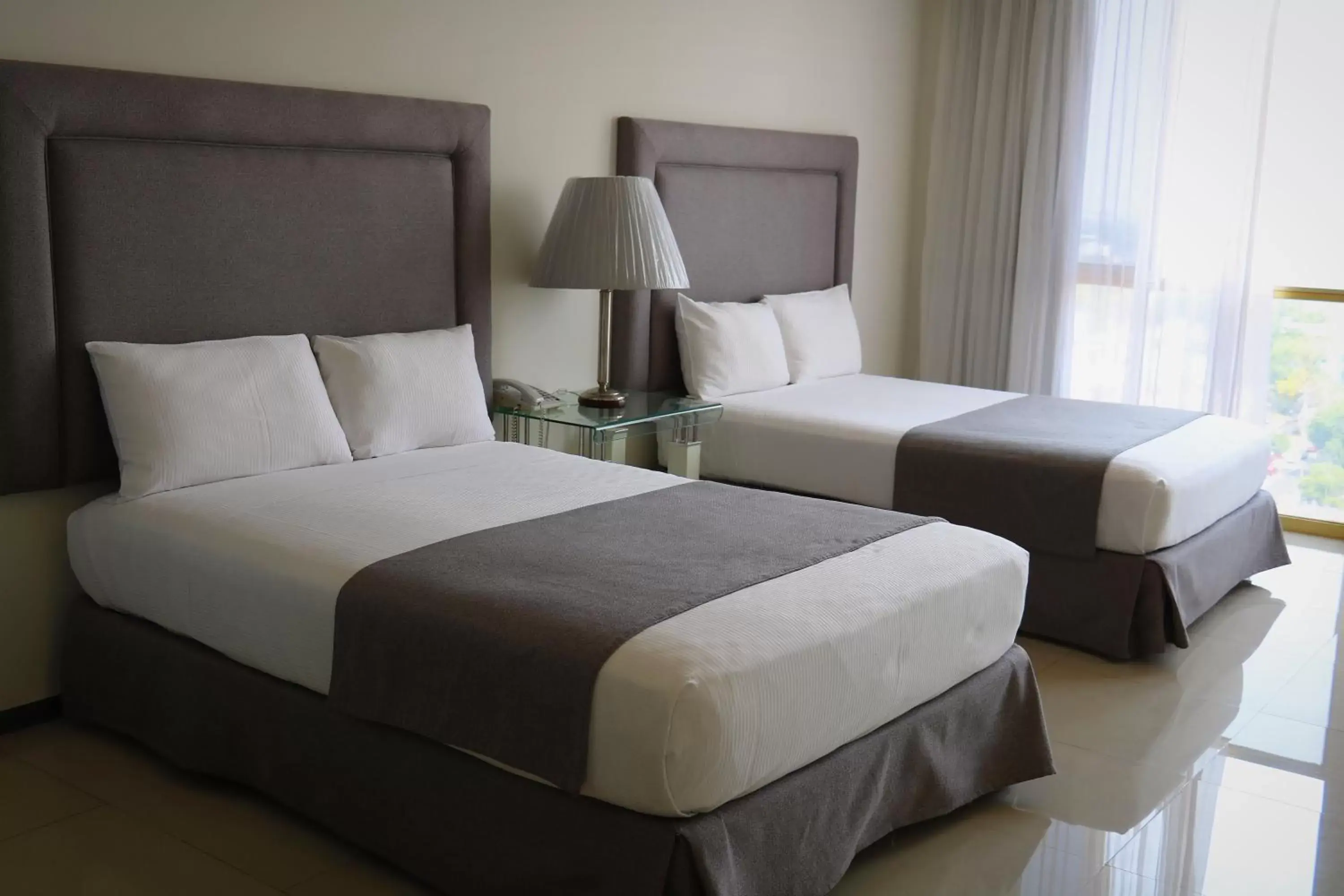 Bedroom, Bed in Hotel Suites Bernini
