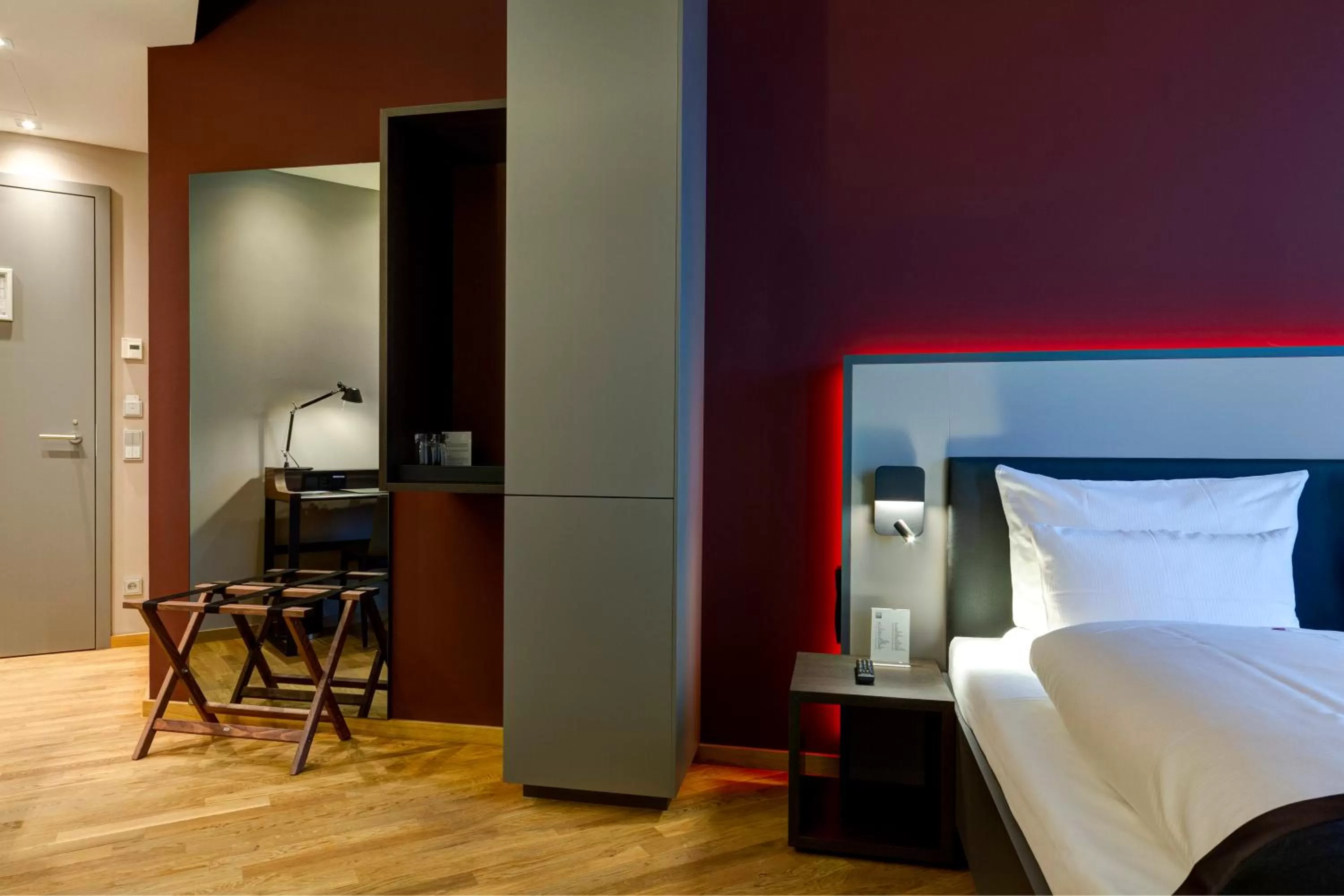 Bedroom, Bed in Qube Hotel Bahnstadt