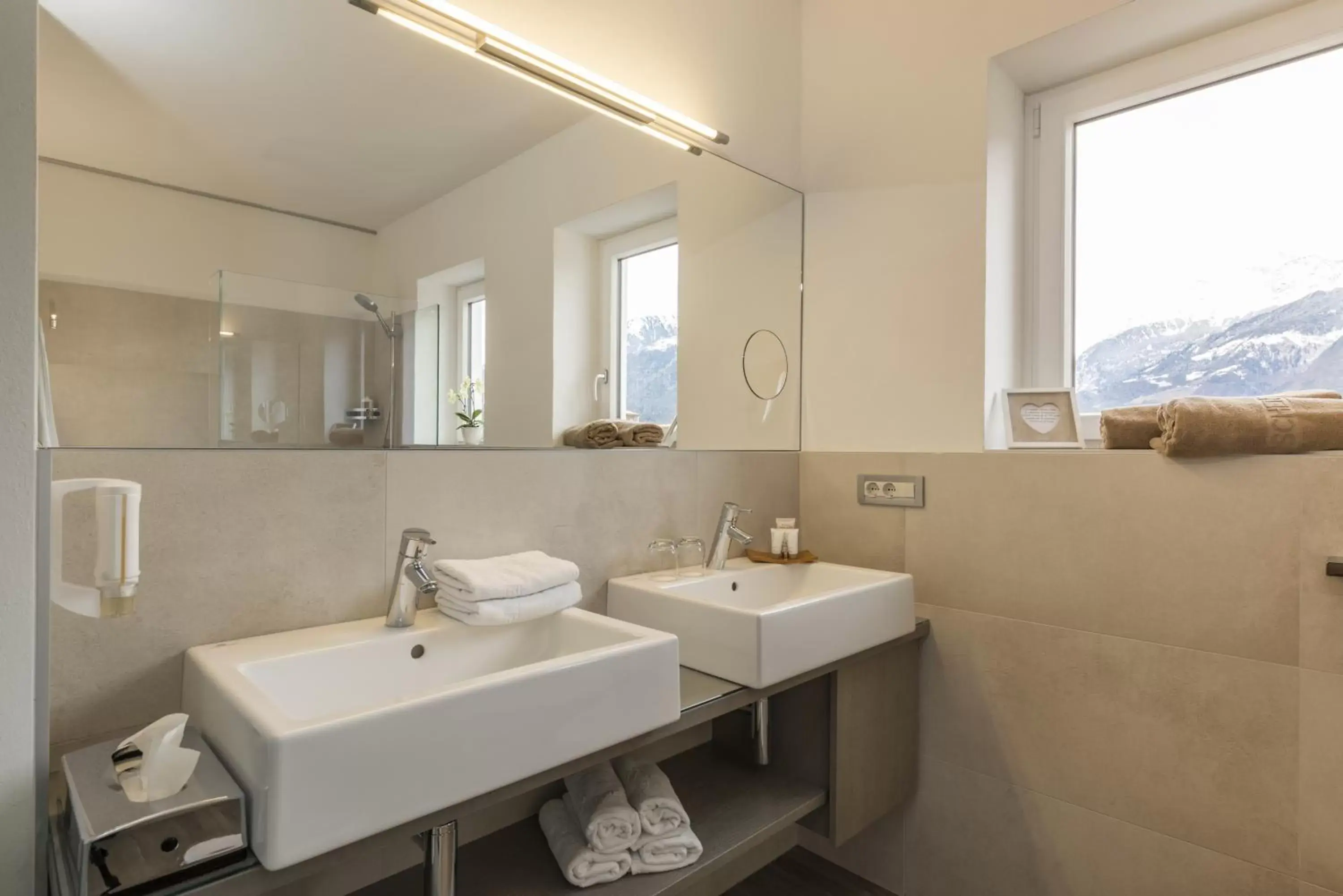 Day, Bathroom in Hotel Schwefelbad (Schenna Resort)