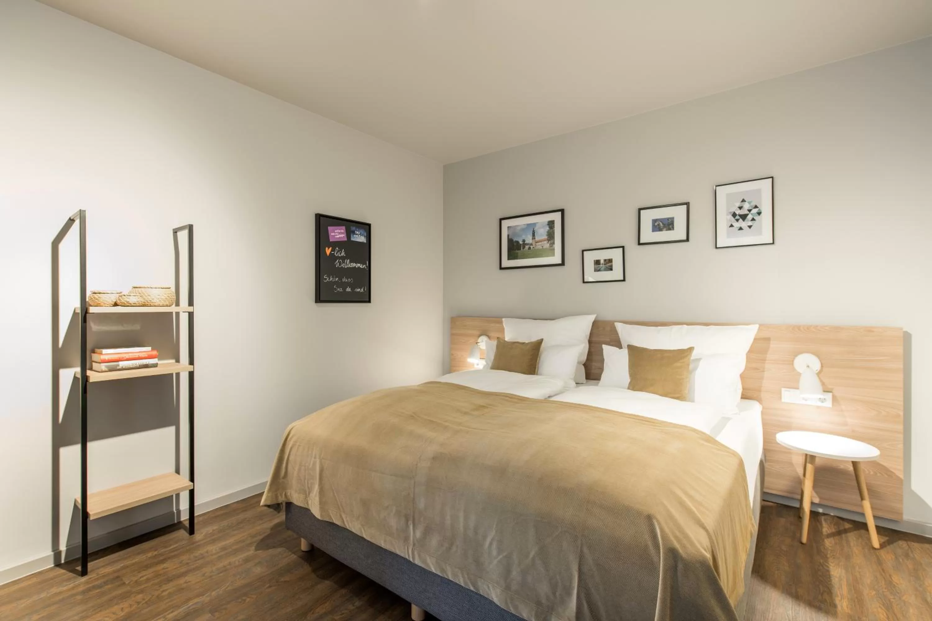 Bed in stattHotel Weimar