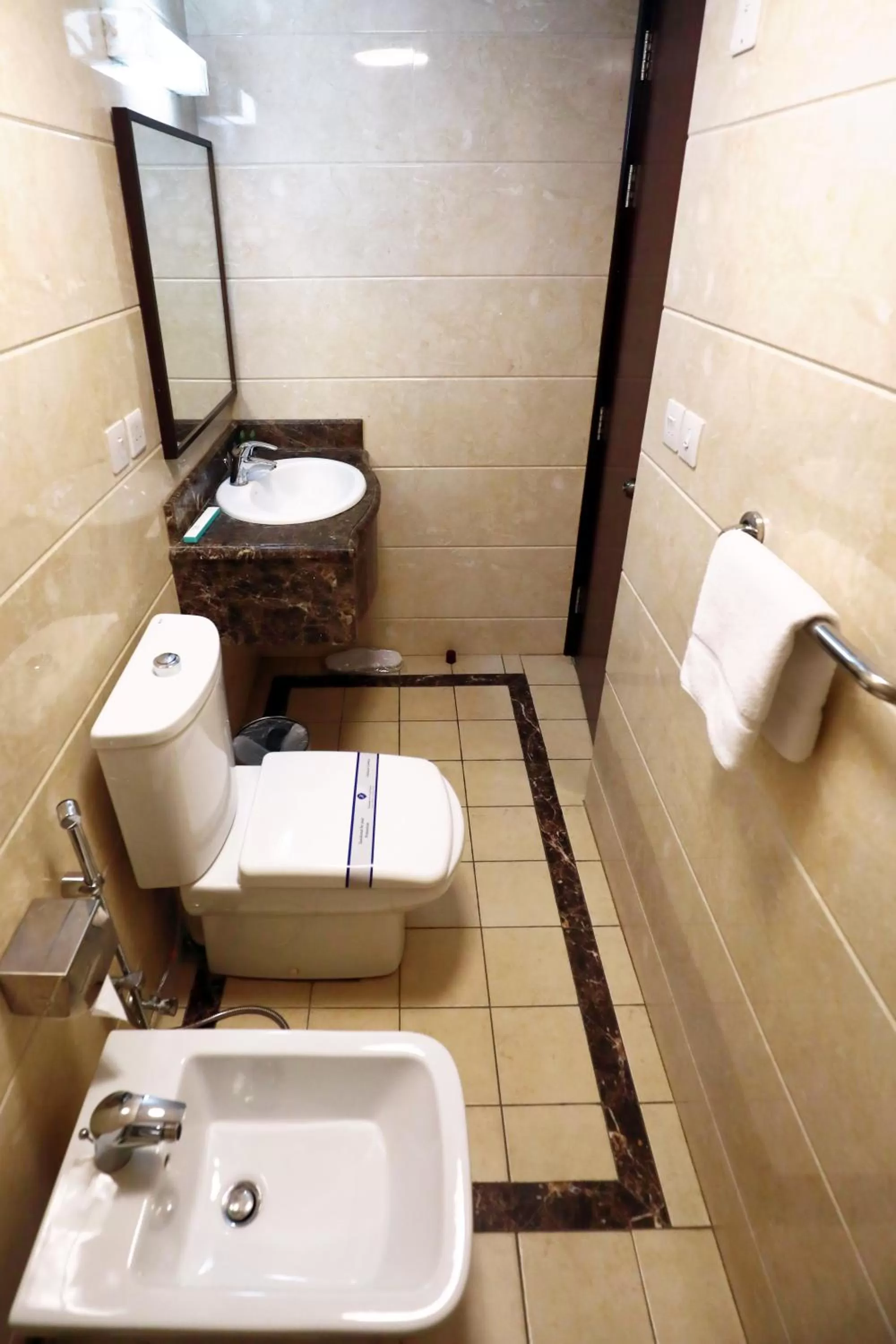 Shower, Bathroom in Hyatt Jeddah Continental Hotel