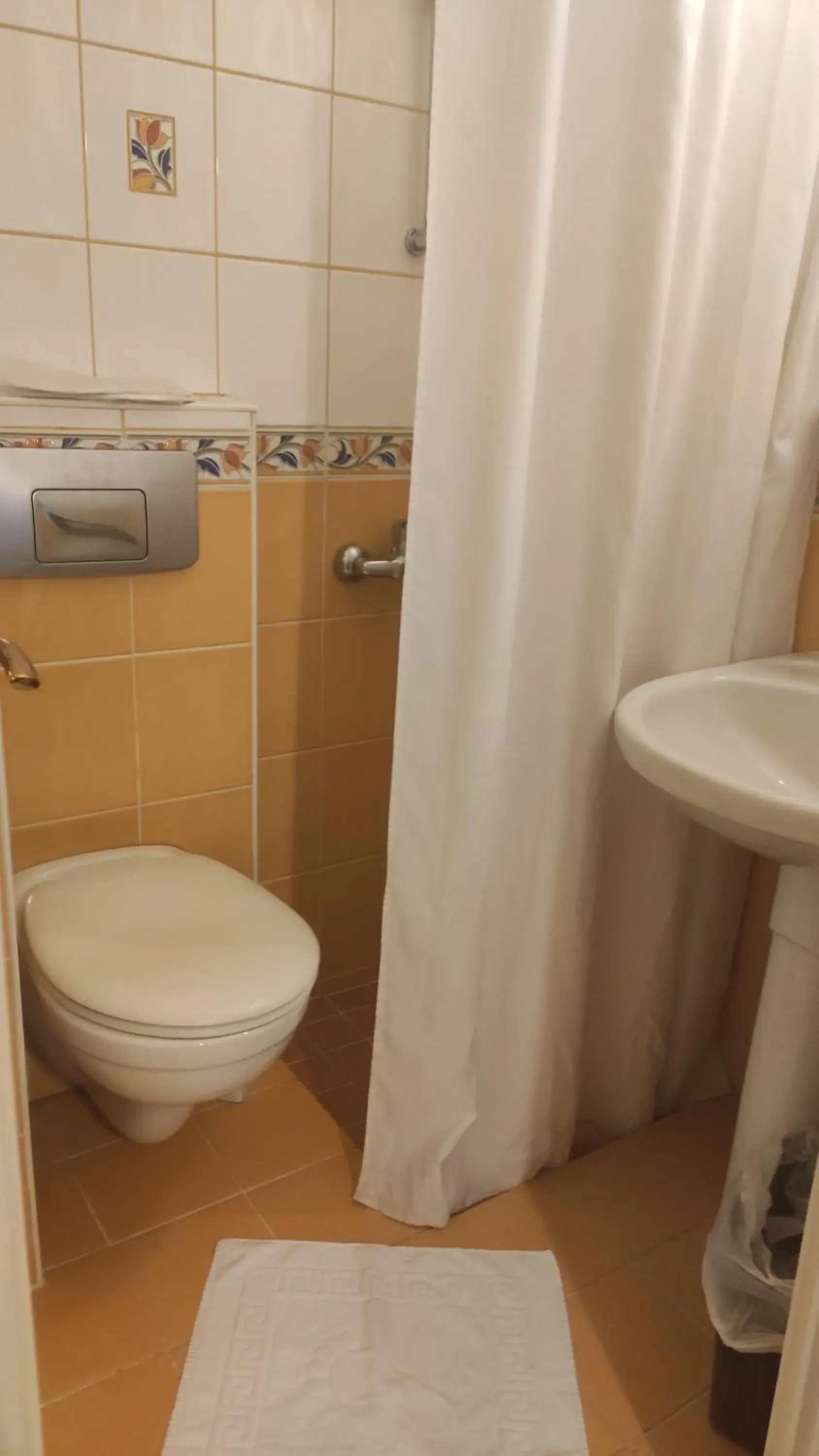 Bathroom in Turkoman Hotel
