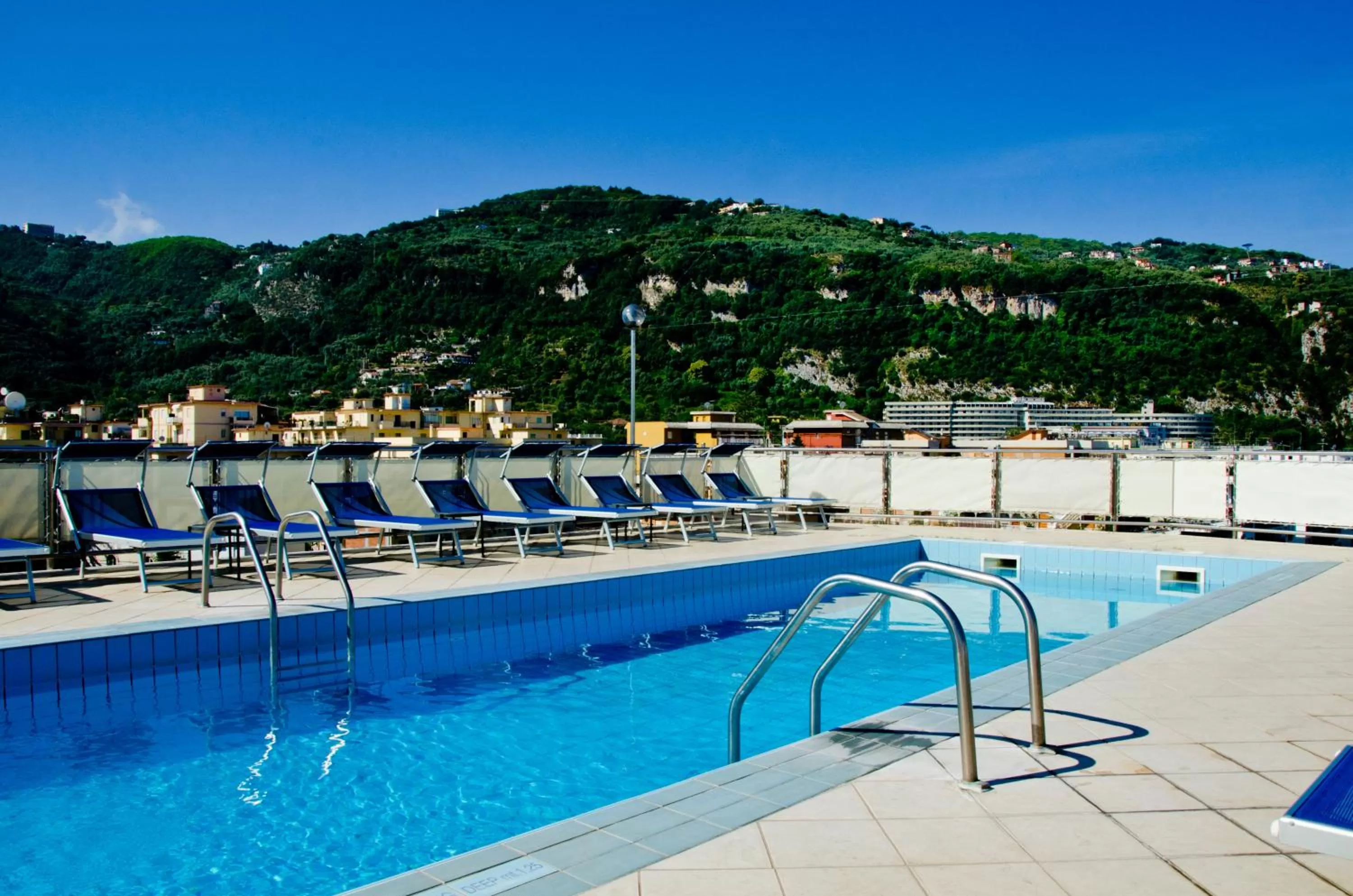 Swimming pool in Grand Hotel Cesare Augusto