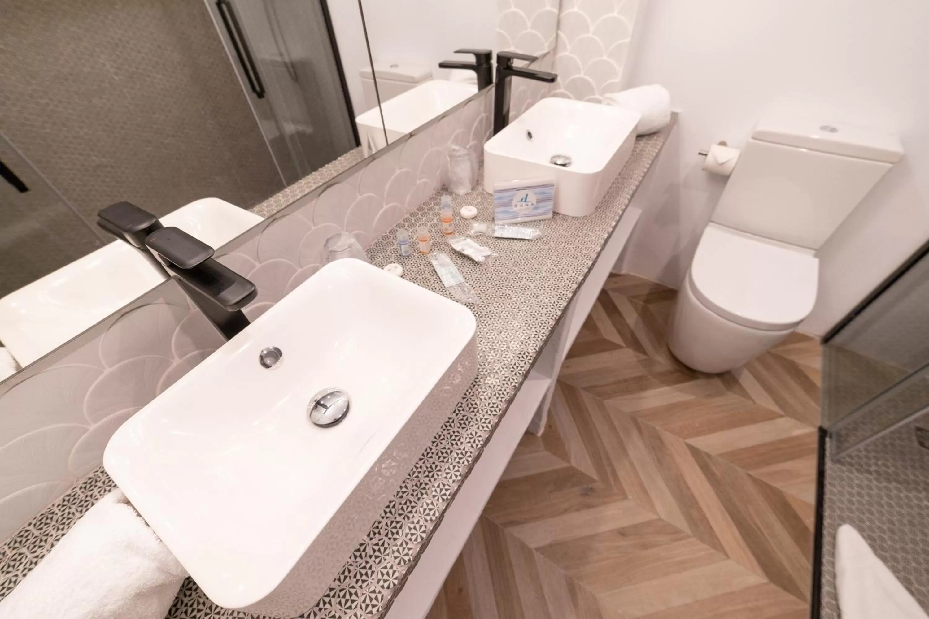 Toilet in Duna Hotel Boutique