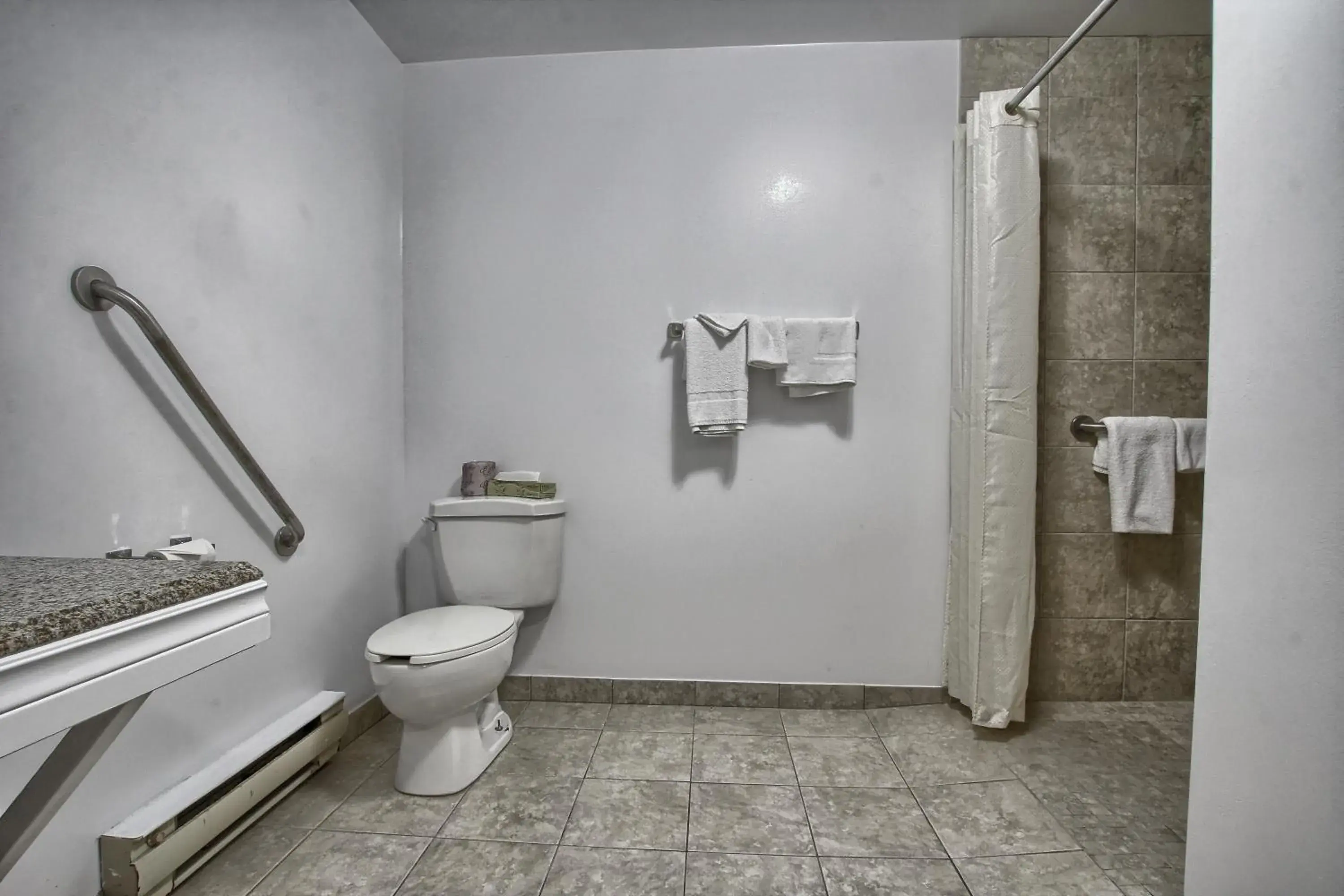 Bathroom in Motel 6-Windsor, ON