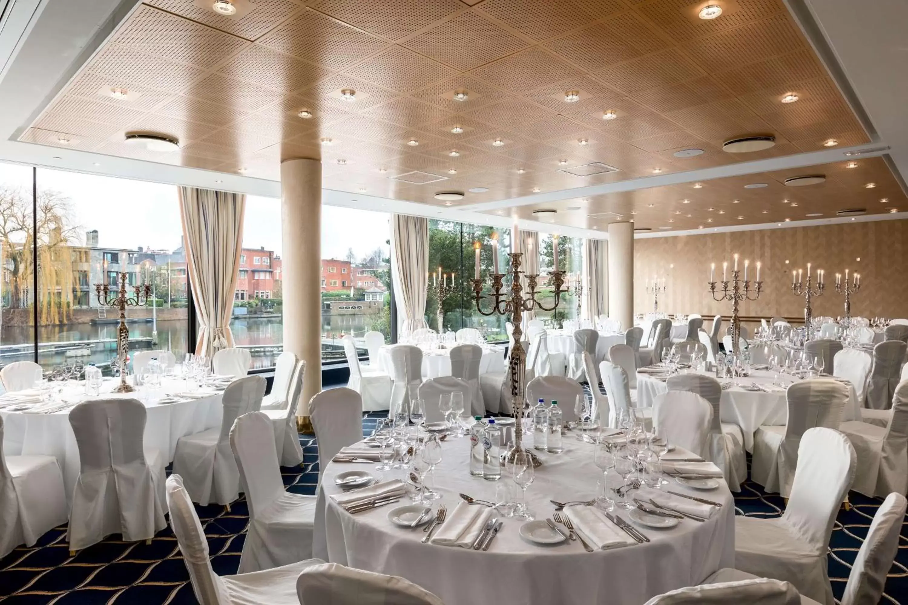 Dining area, Banquet Facilities in Hilton Amsterdam