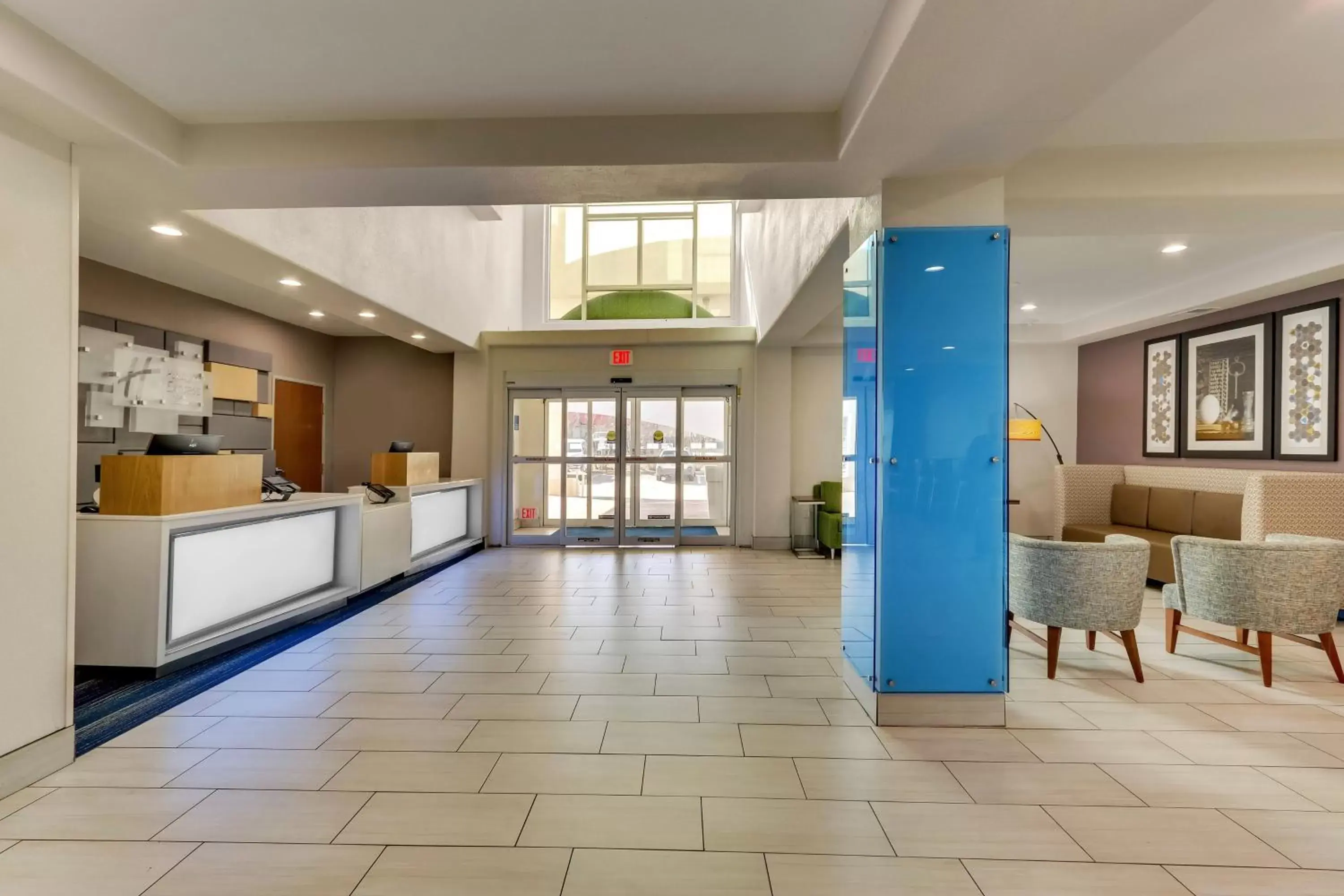 Property building, Lobby/Reception in Holiday Inn Express Lake Worth NW Loop 820, an IHG Hotel