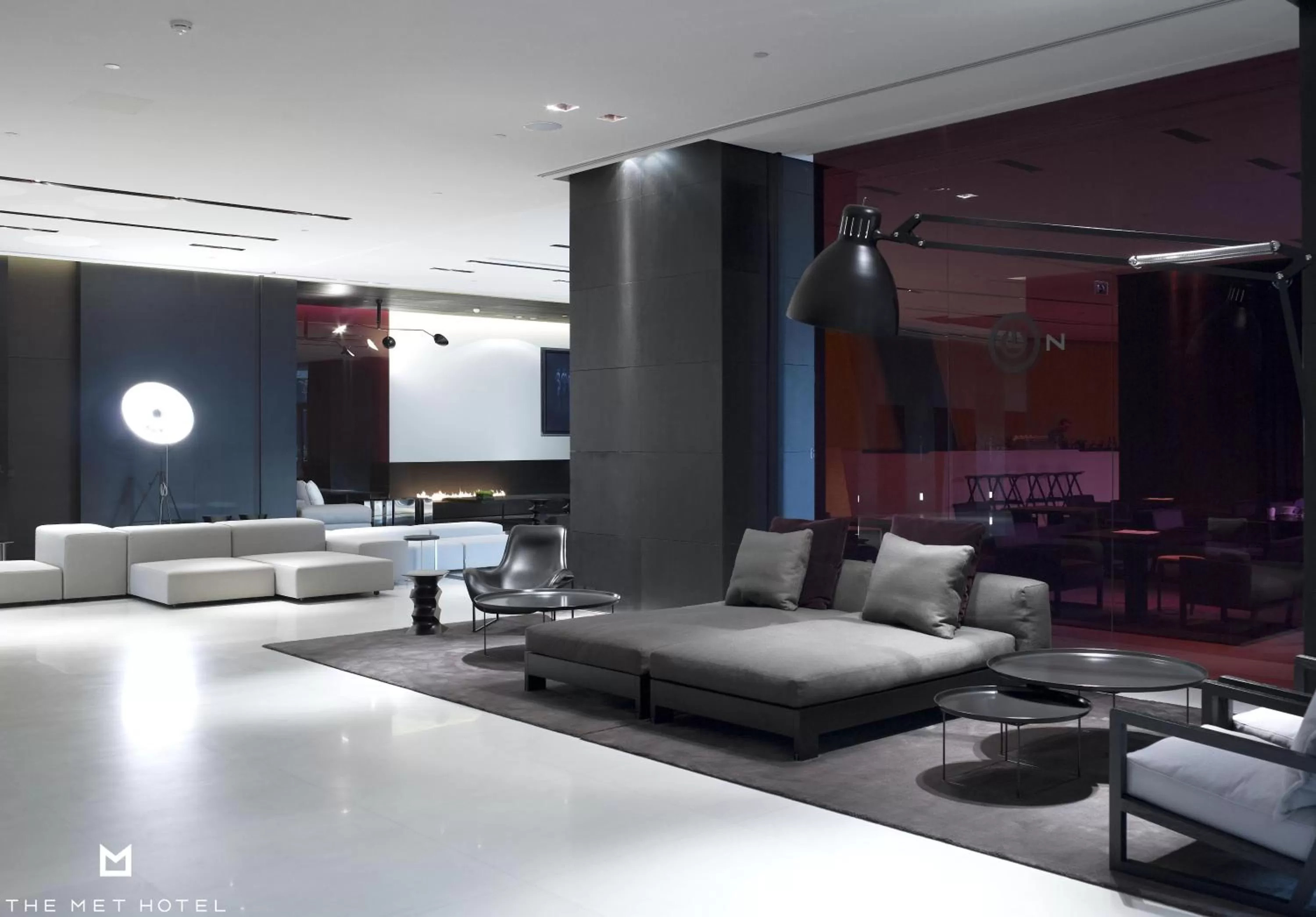 Communal lounge/ TV room in The Met Hotel Thessaloniki, a Member of Design Hotels