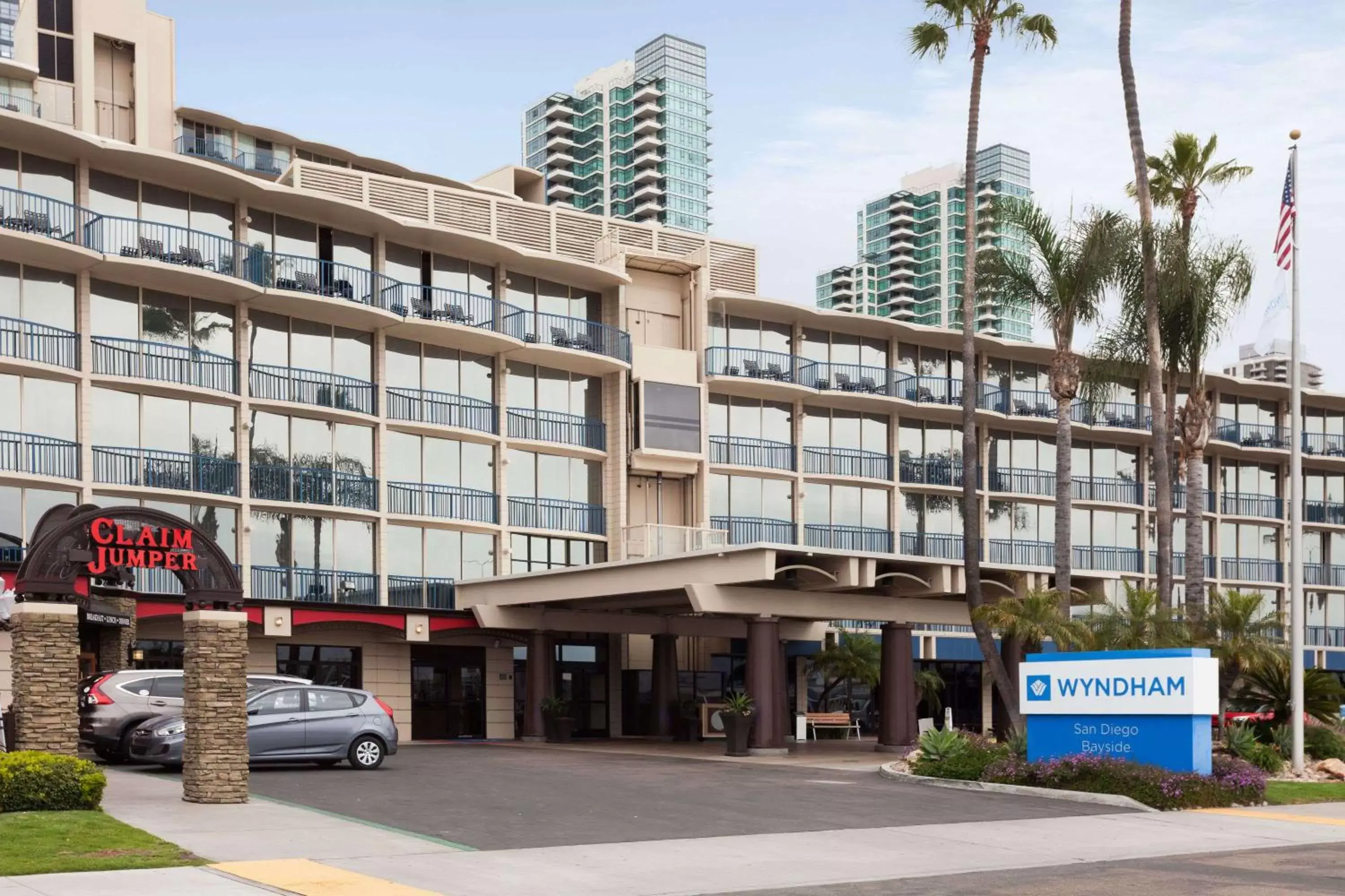 Property building in Wyndham San Diego Bayside Property building in Wyndham San Diego Bayside
