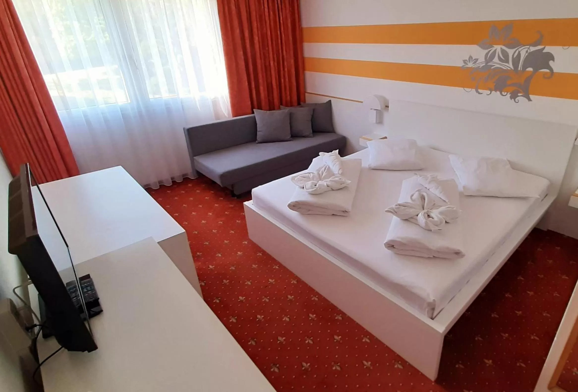 Double Room in Lenas West Hotel