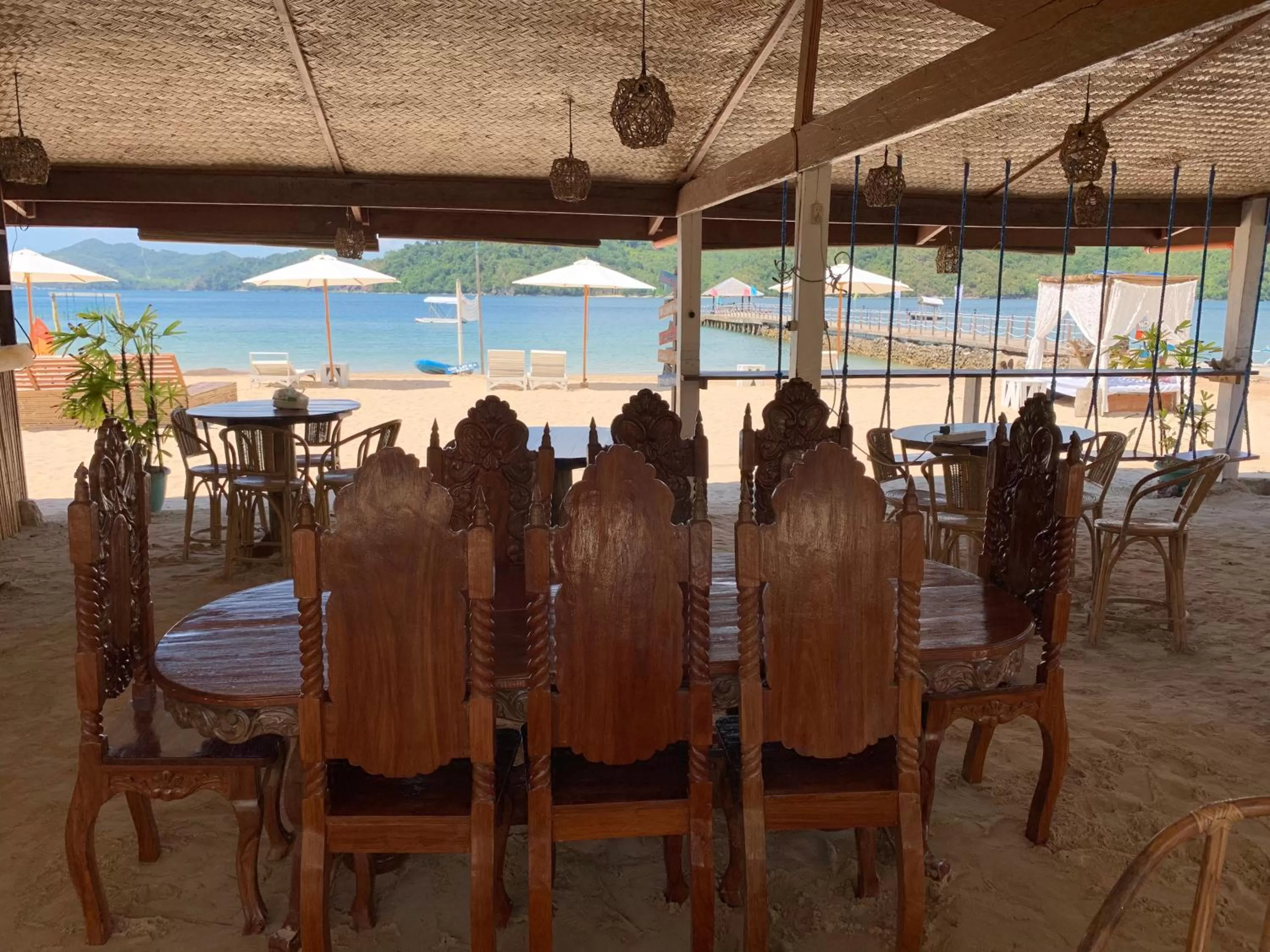 Restaurant/places to eat in Pangulatan Beach Resort