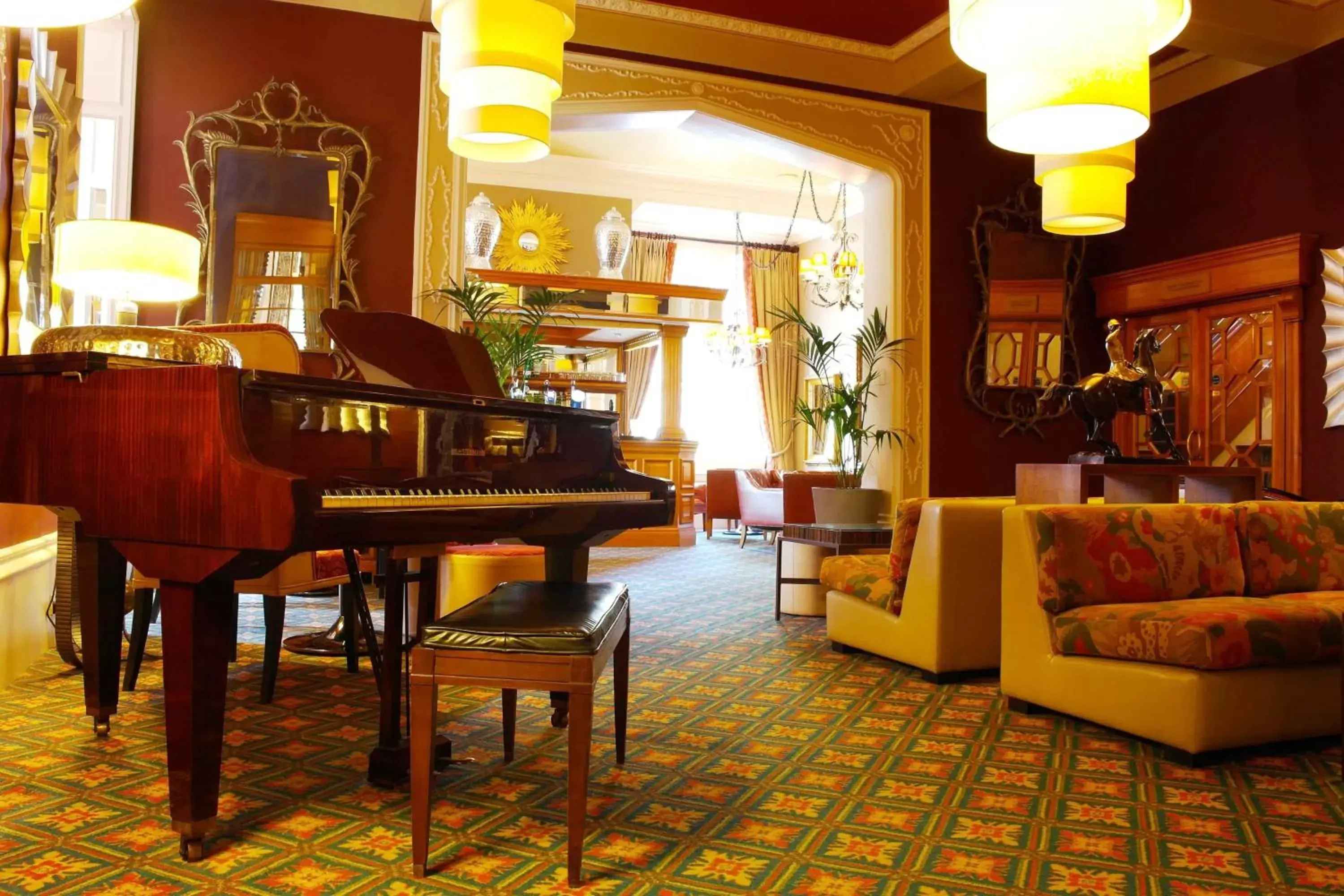 Lounge or bar, Lounge/Bar in Best Western Plough and Harrow Hotel