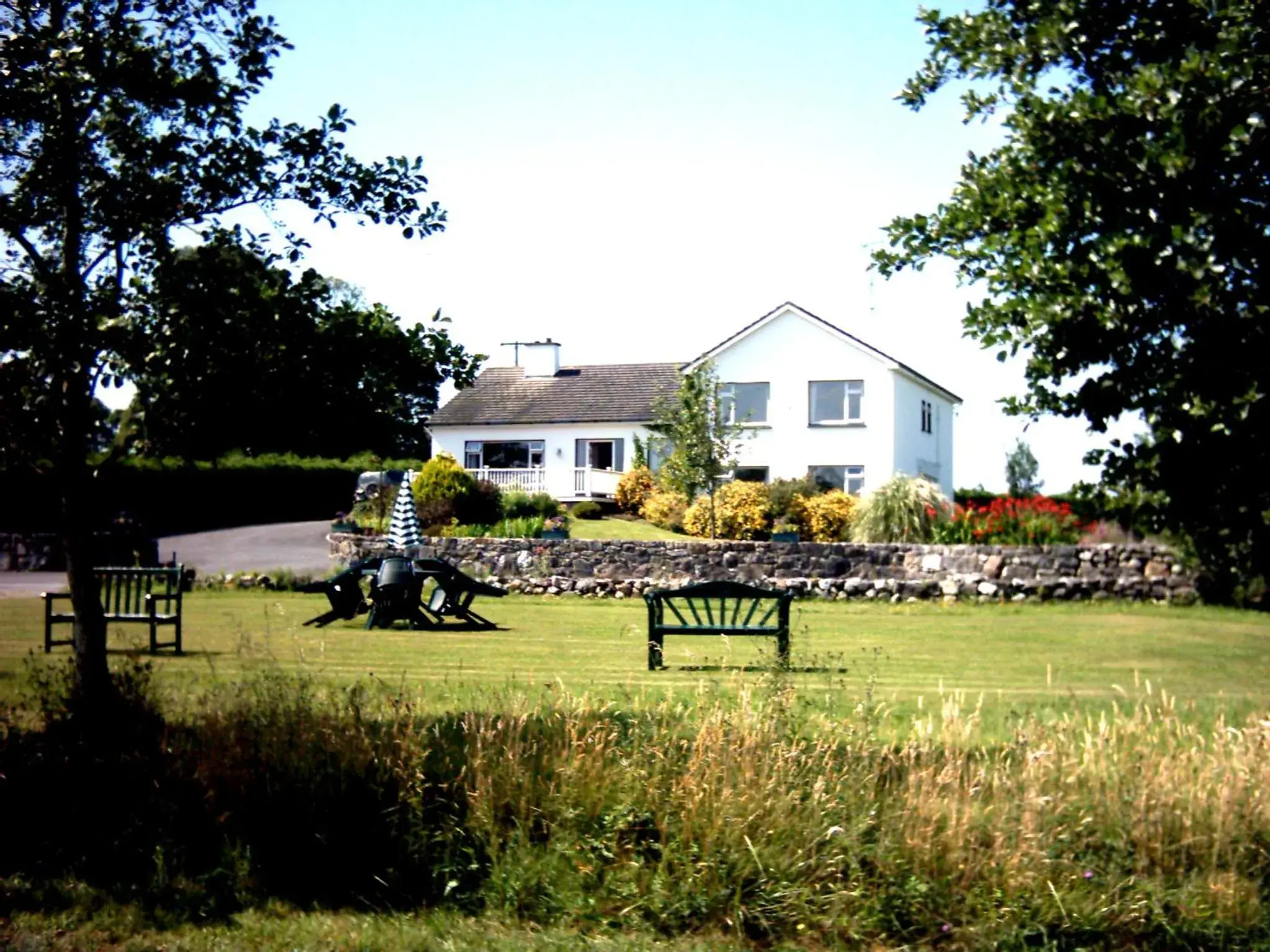 Facade/entrance, Property Building in The Waterfront House Country Home