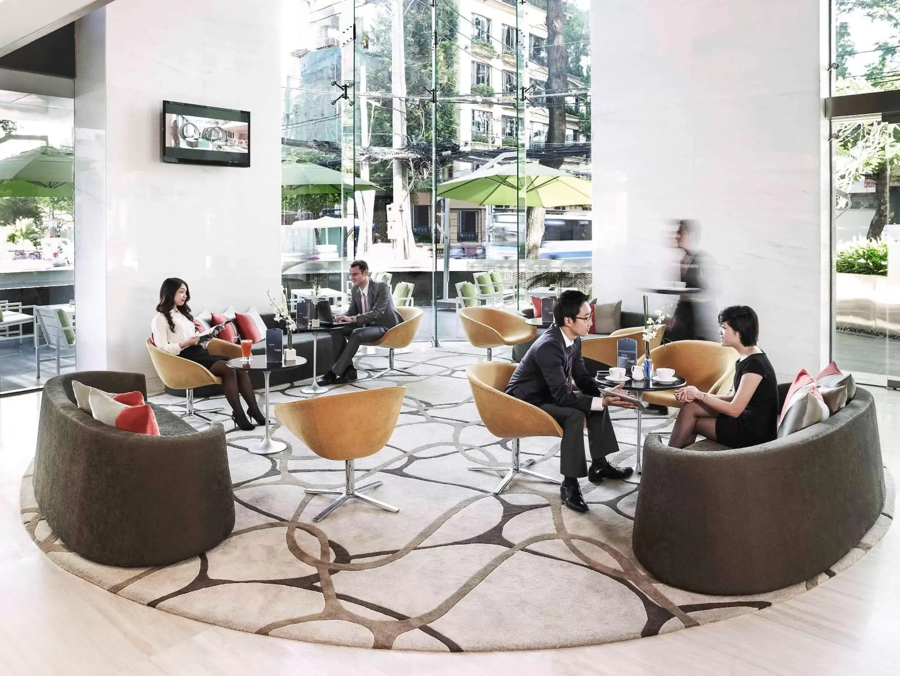 Lounge or bar in Novotel Saigon Centre