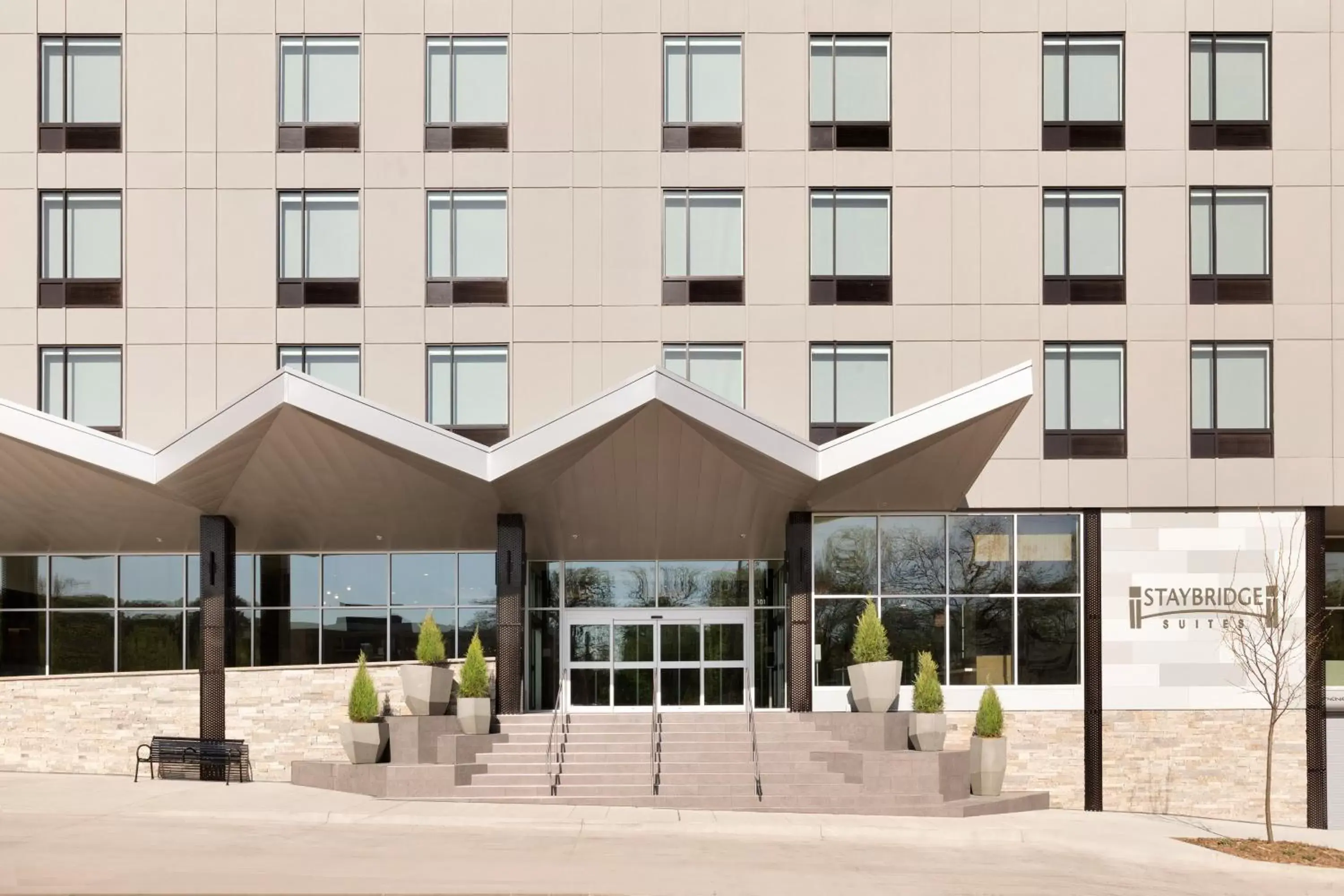 Property Building in Staybridge Suites Rochester - Mayo Clinic Area, an IHG Hotel