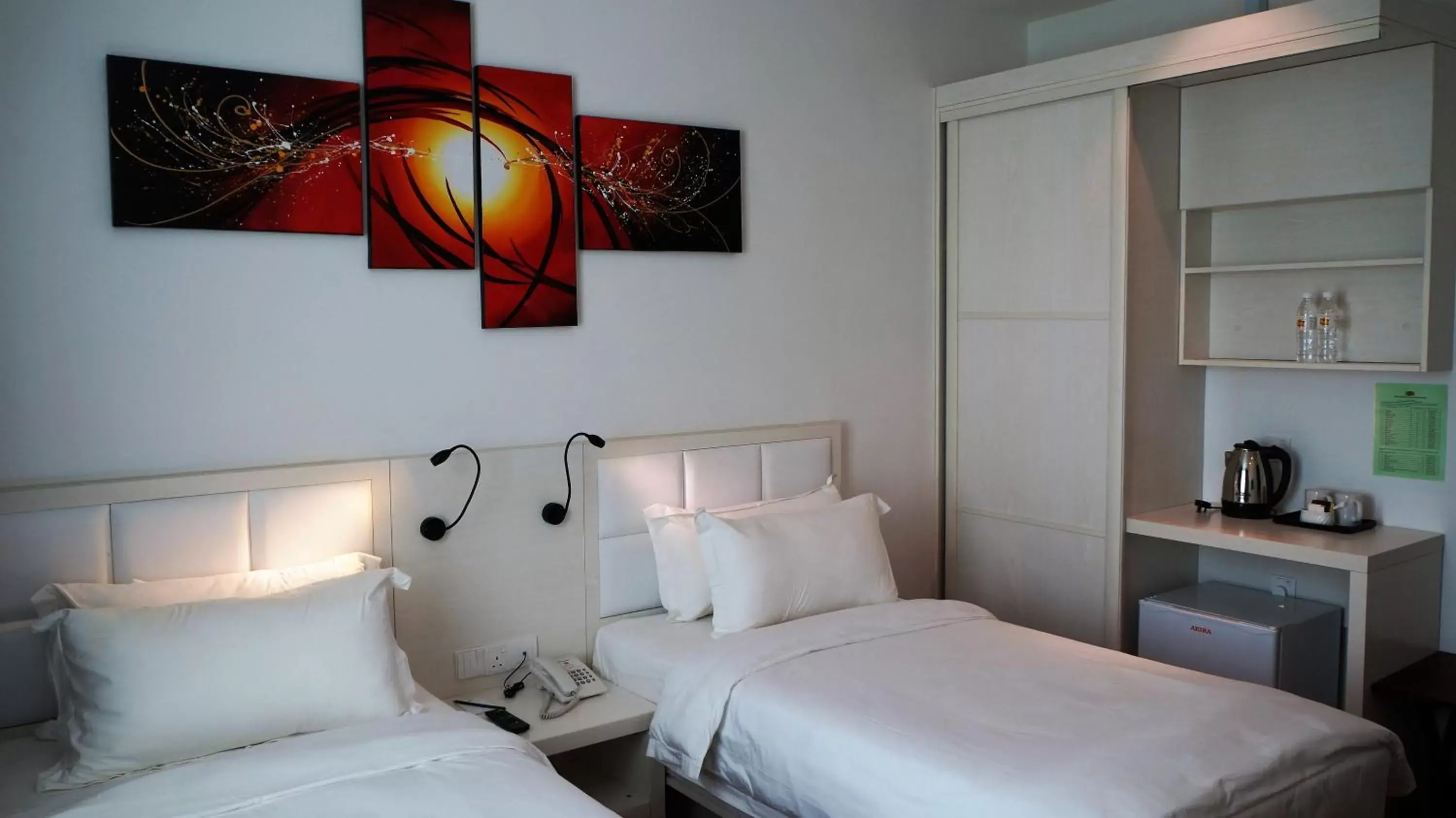 Bedroom, Bed in Pine Garden Hotel Bedroom, Bed in Pine Garden Hotel