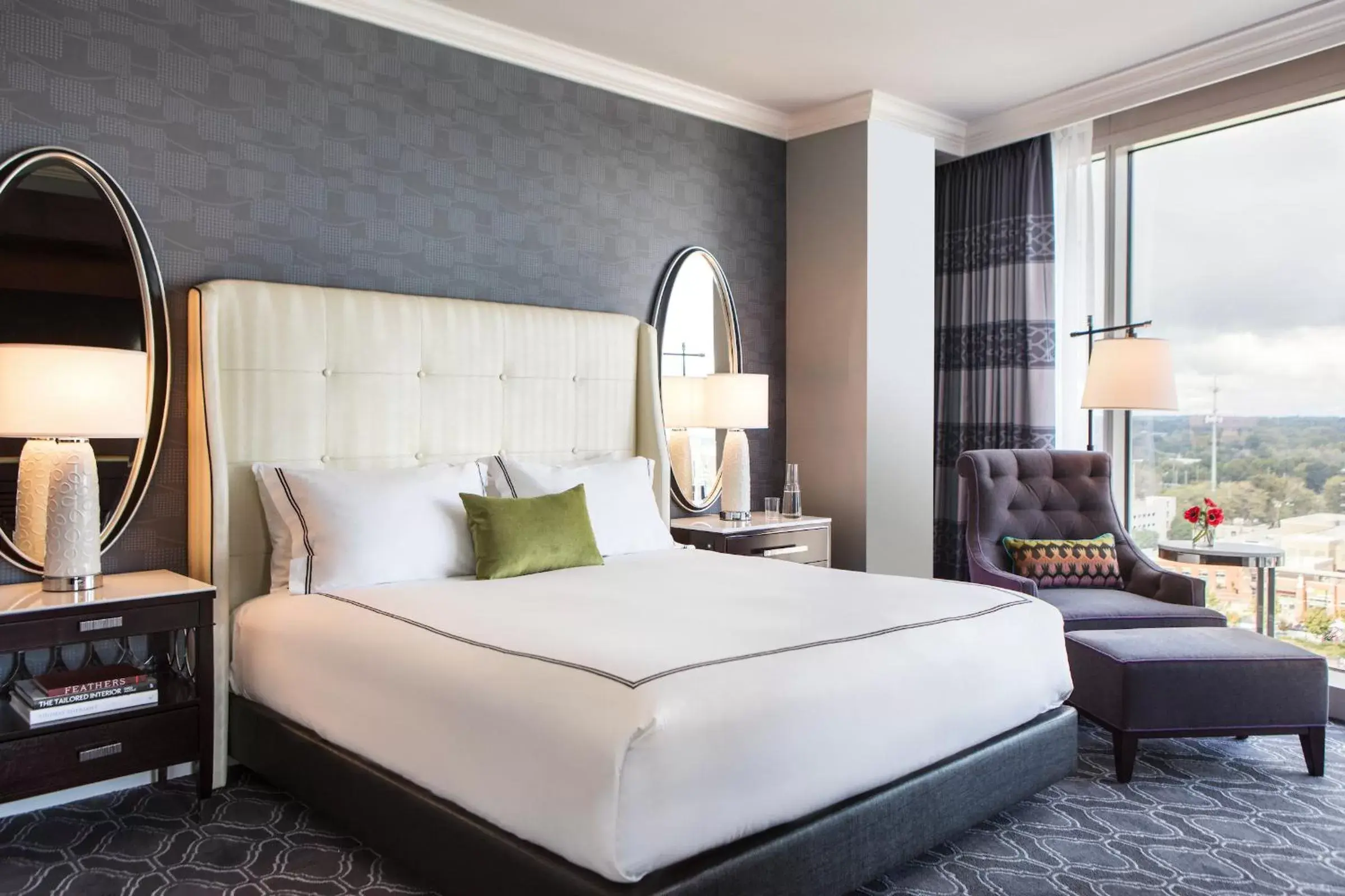 Photo of the whole room, Bed in Kimpton Tryon Park Hotel, an IHG Hotel