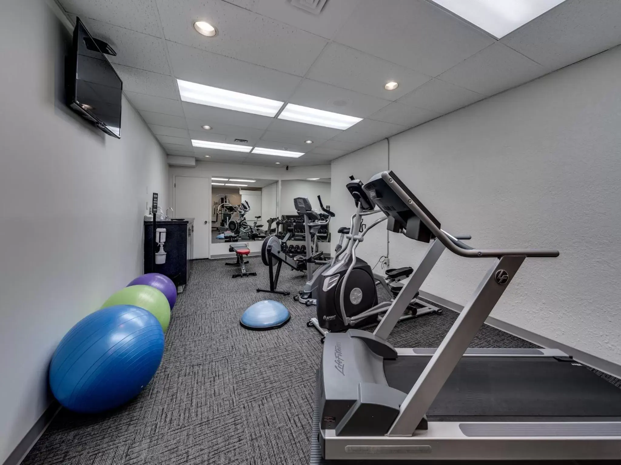 Fitness centre/facilities, Fitness Center/Facilities in Heritage Inn Hotel & Convention Centre - Cranbrook