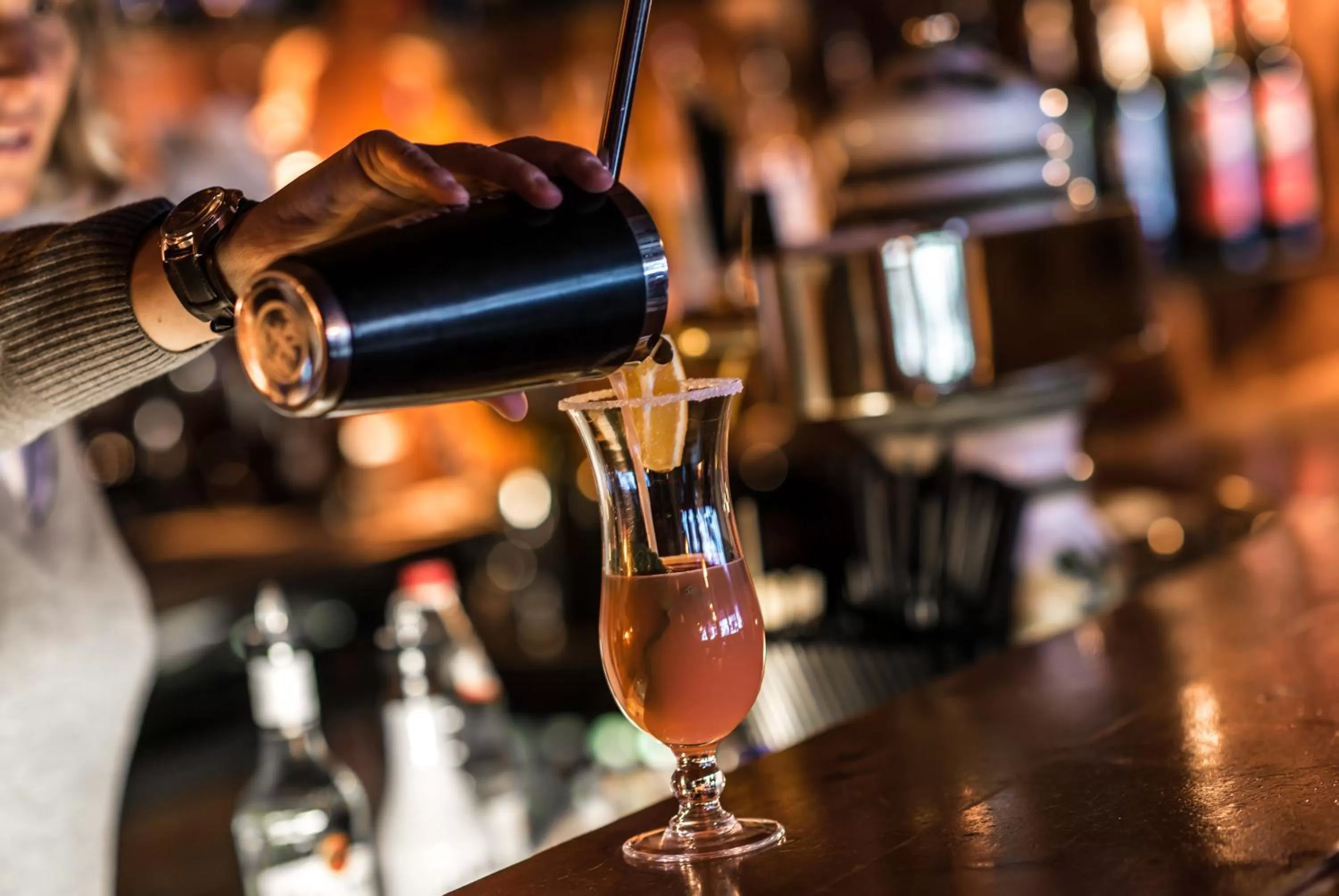 Alcoholic drinks in Alpenclub