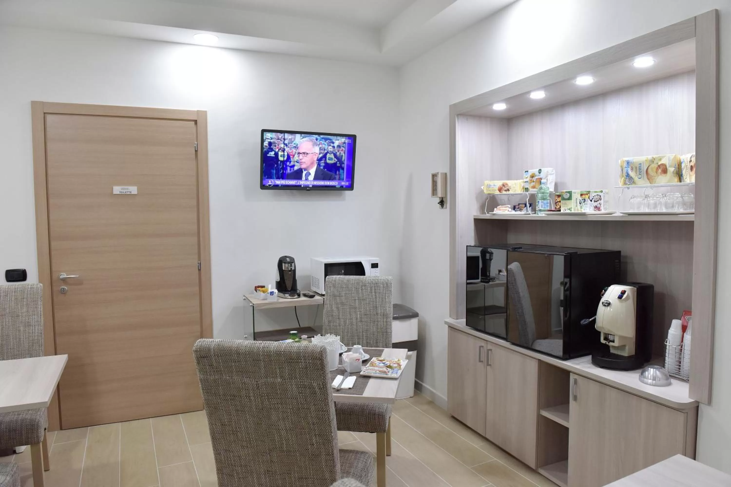 Coffee/tea facilities in Bed And Breakfast Garibaldi54