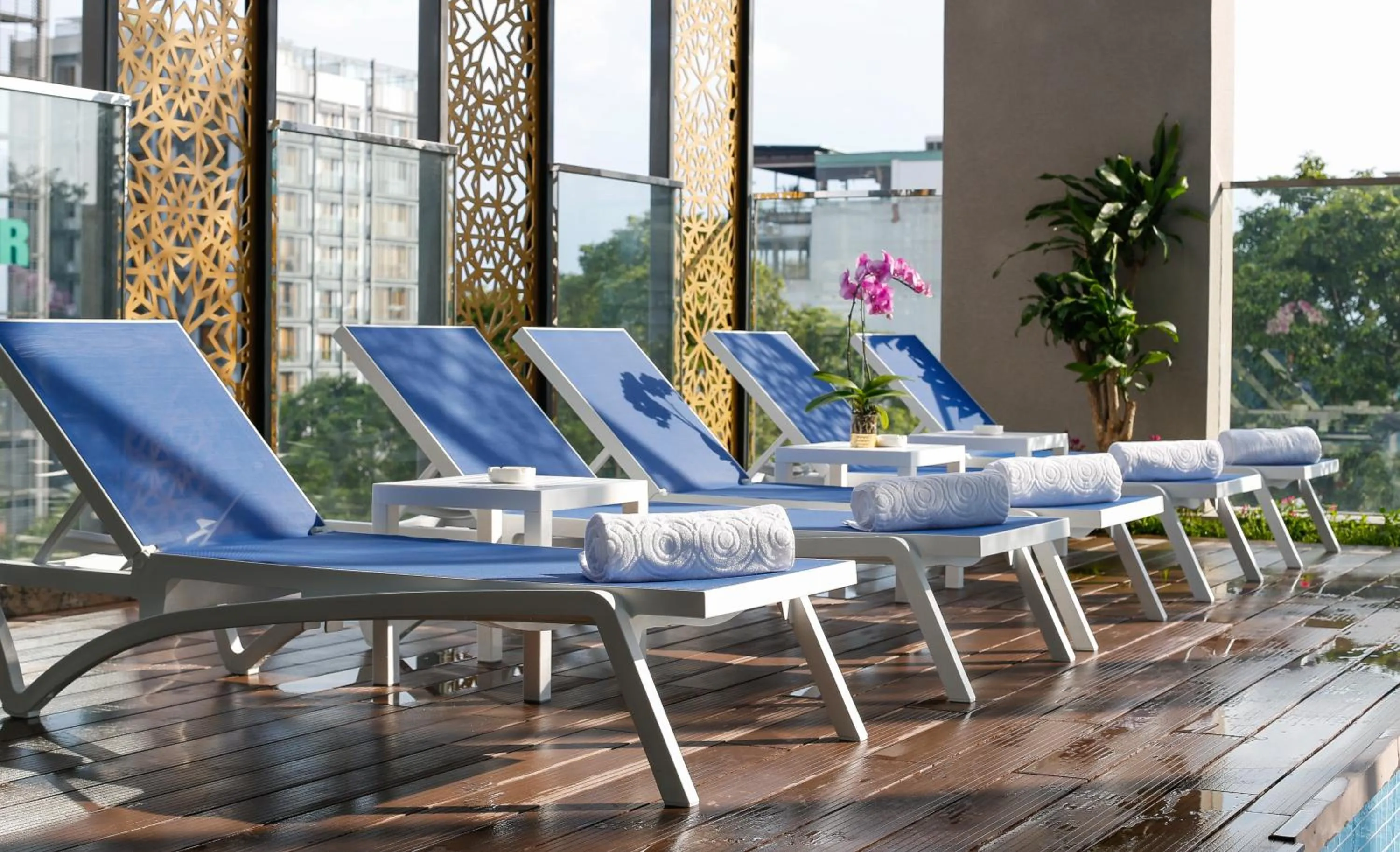 Pool view in Orchids Saigon Hotel